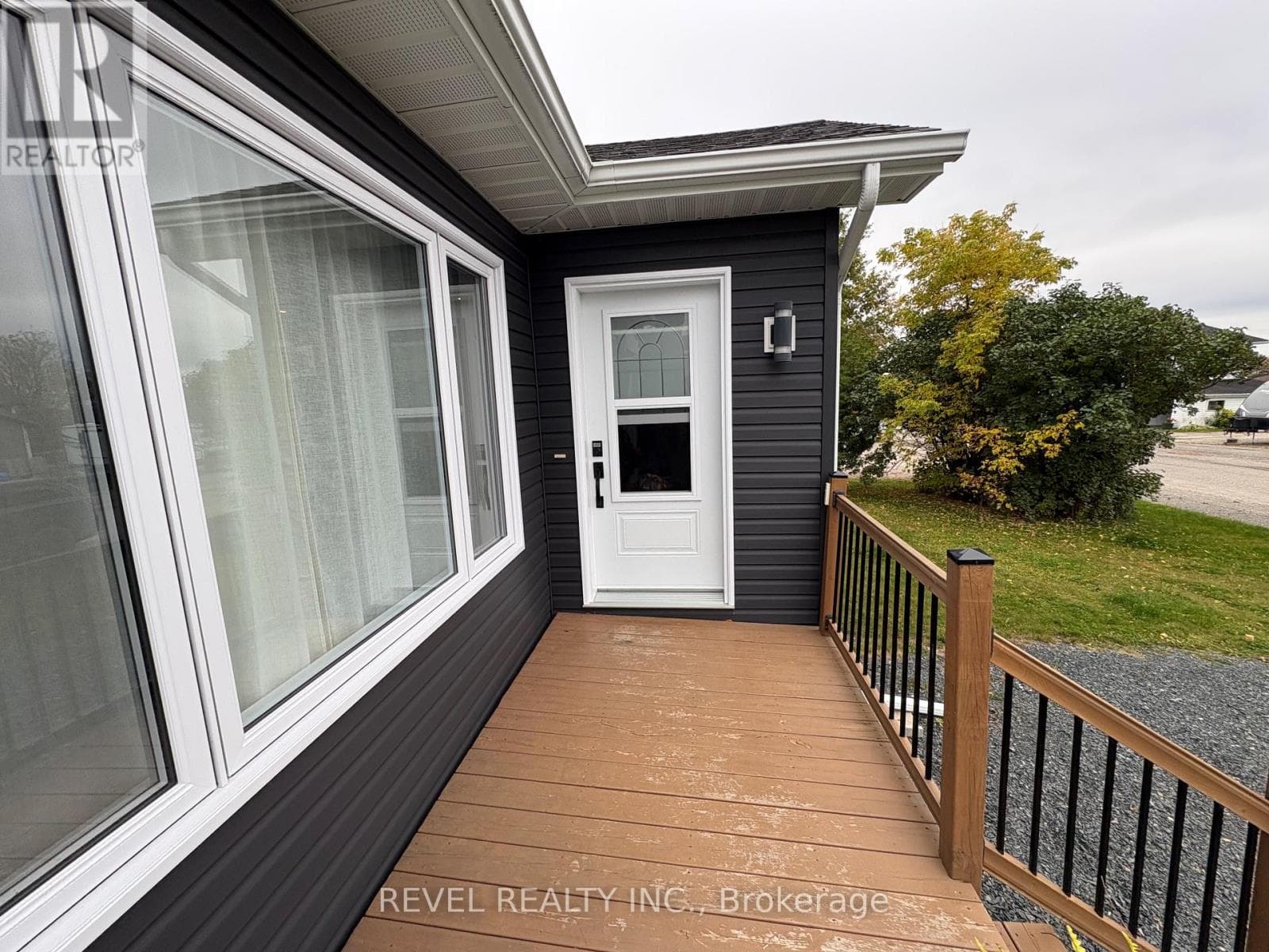 172 THIRTEENTH AVENUE photo 4