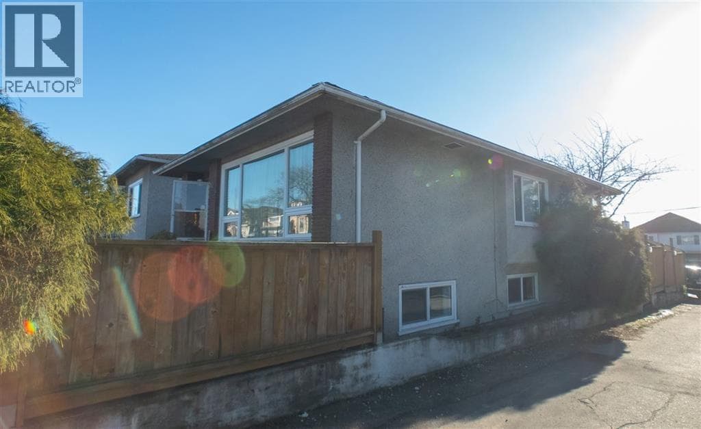 712 E 57 AVENUE photo 2