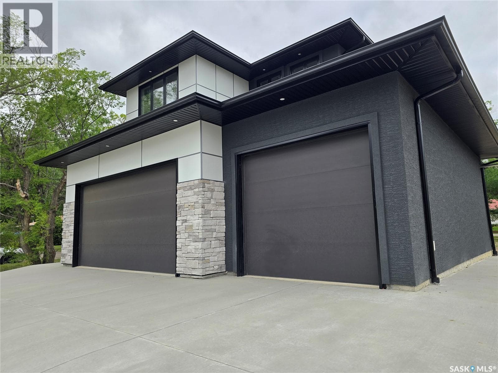 3 KENNEY CRESCENT — photo 2