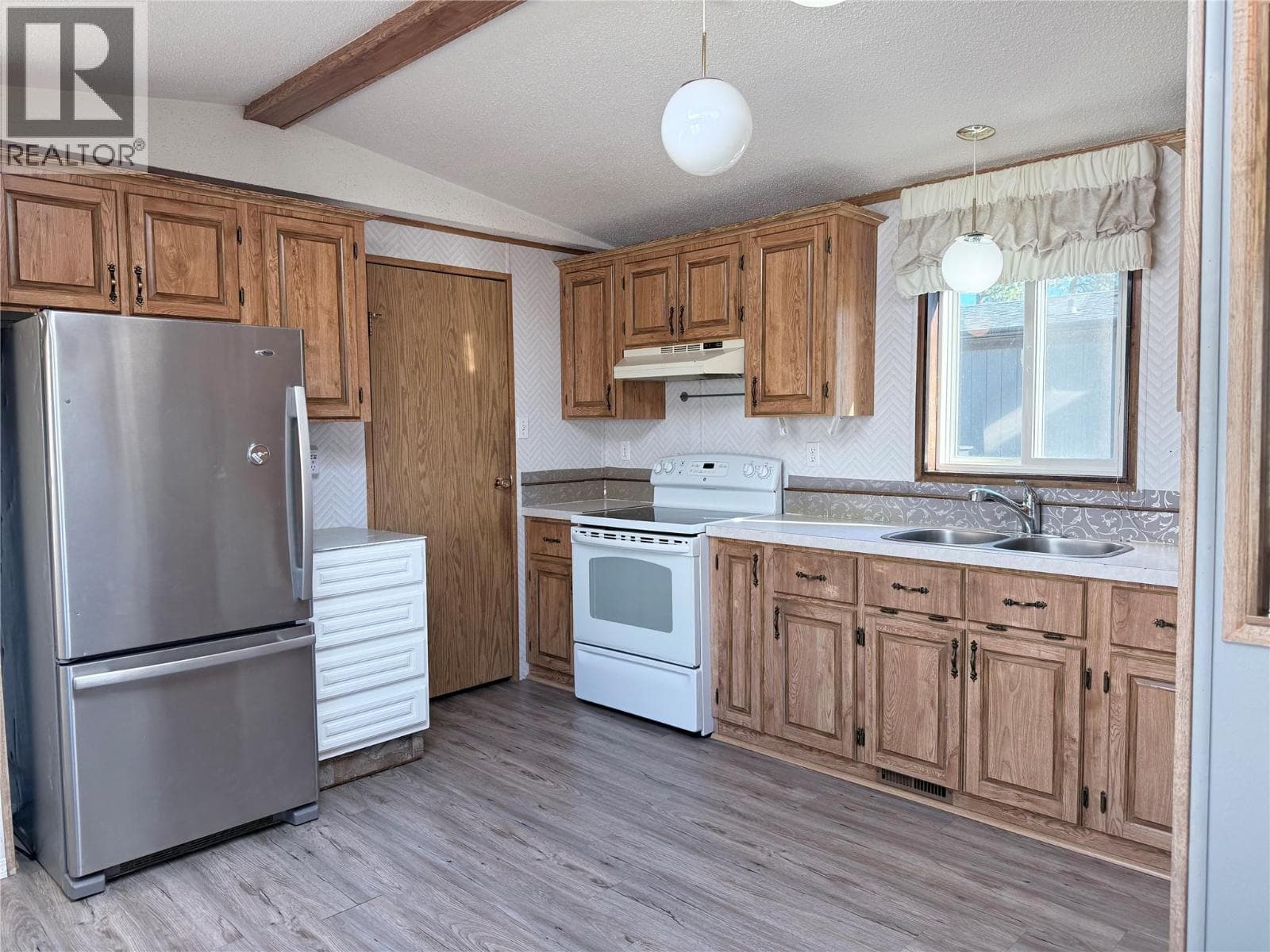 724 Innes Avenue Unit# 39 photo 3
