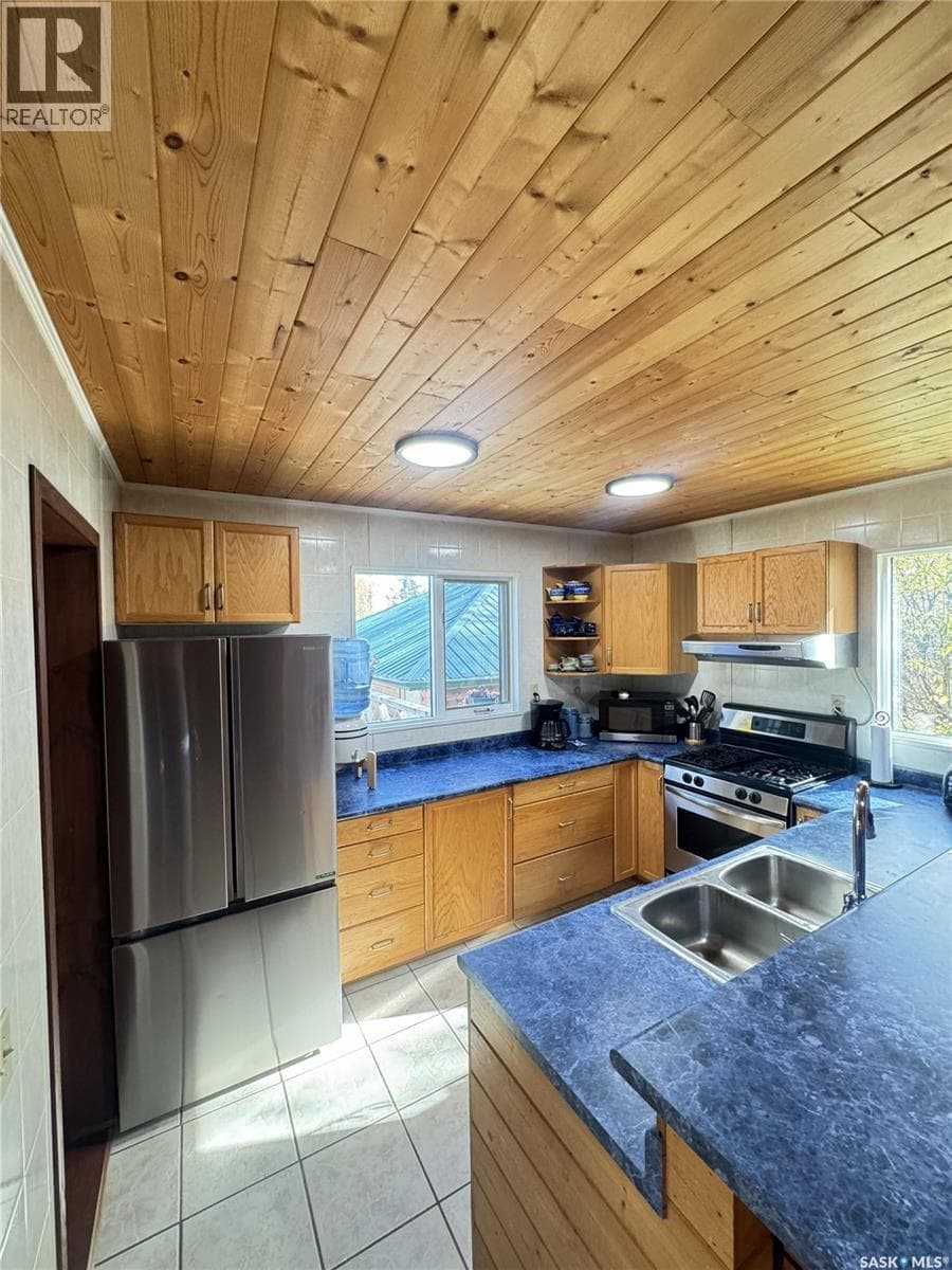 140 Carwin PARK — photo 4