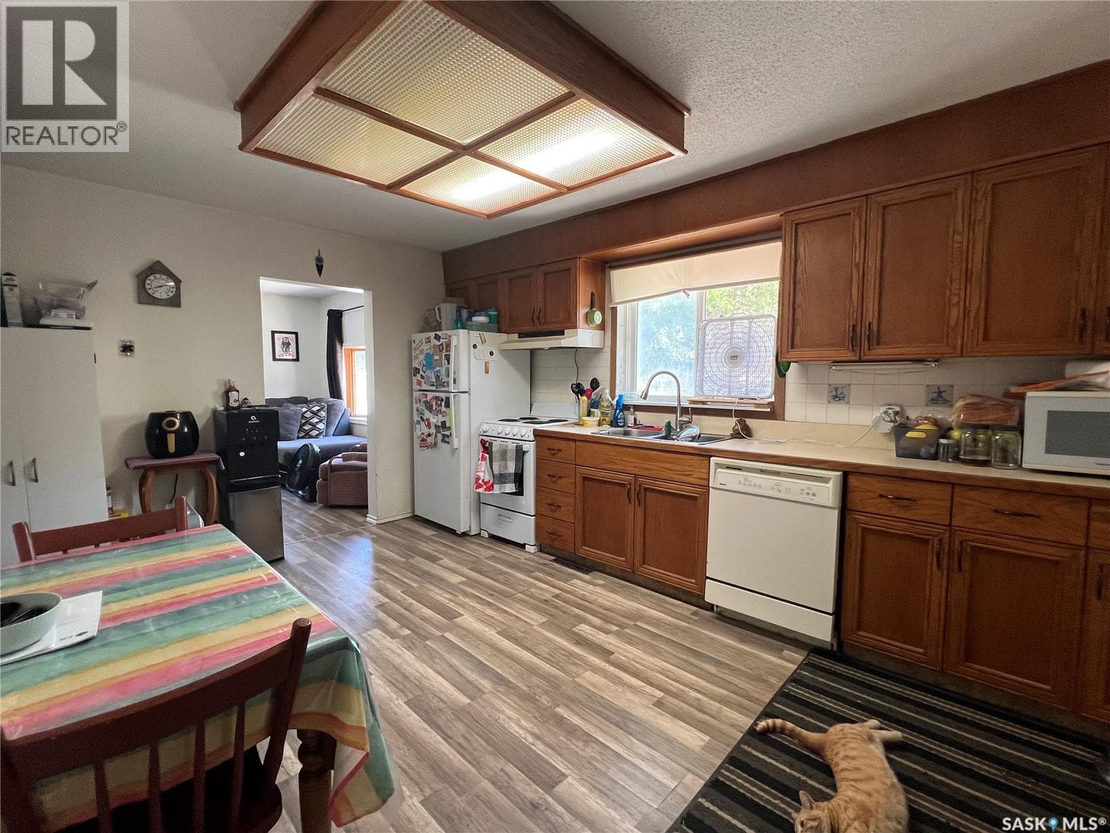 405 Sussex AVENUE — photo 4