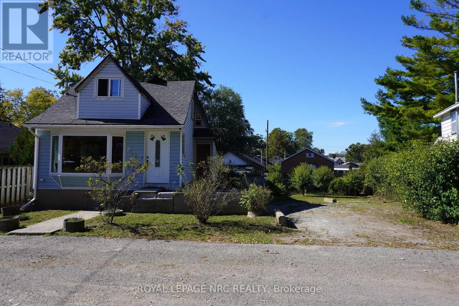 212 LINCOLN ROAD W photo 2