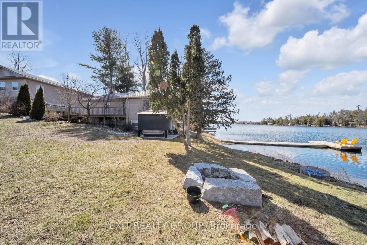 1531 FOXBORO STIRLING ROAD photo 3