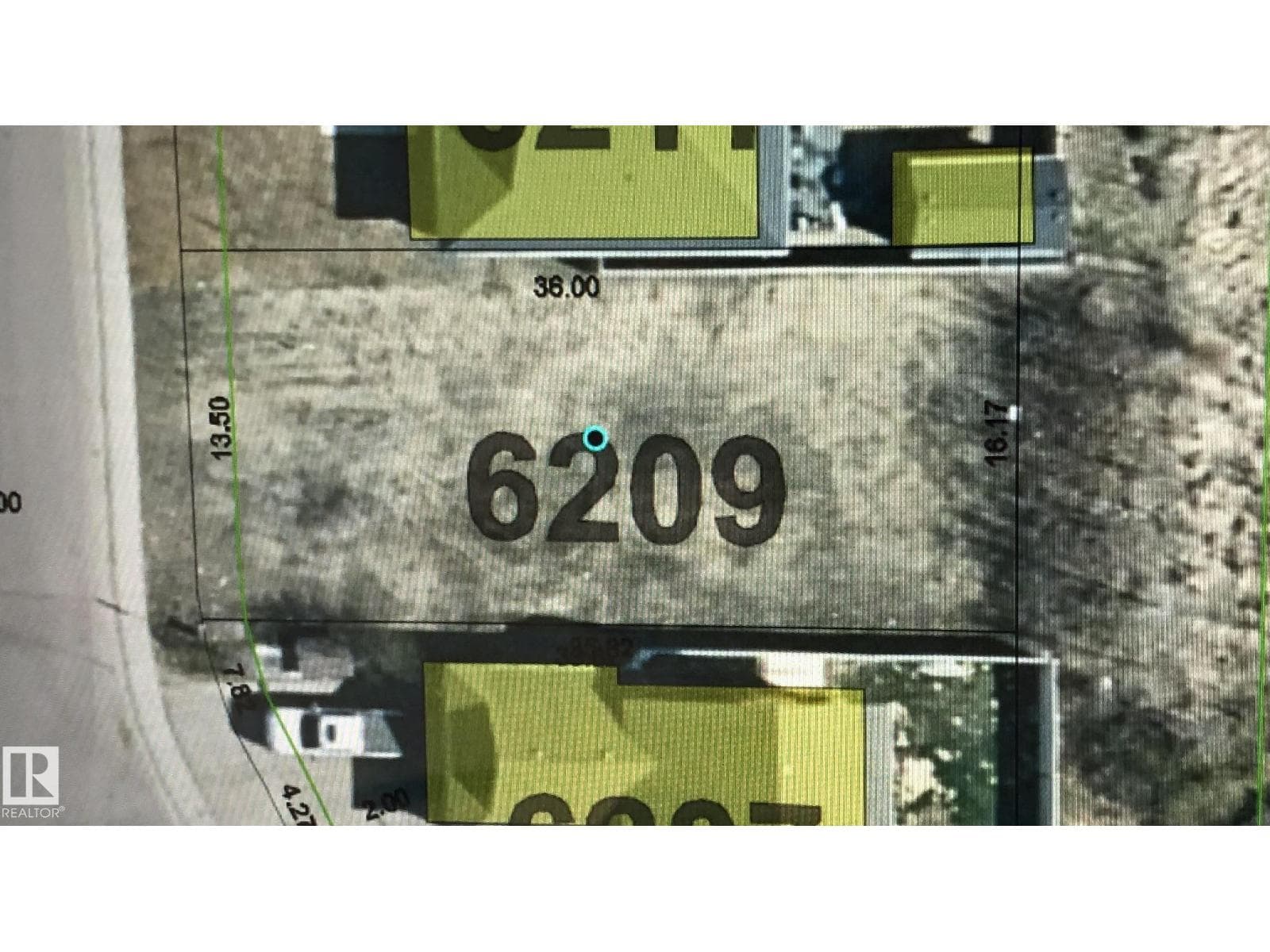 6209 45 ST — photo 3