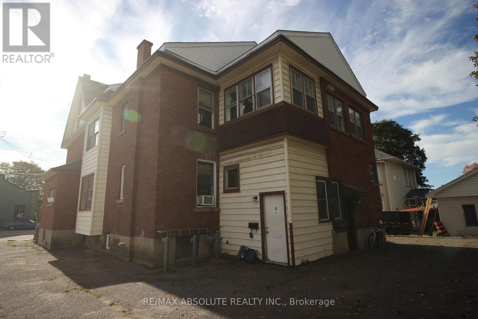 47 - 51 RAGLAN STREET N photo 4