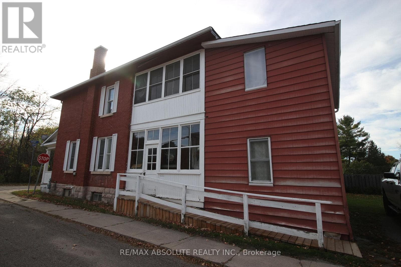 193 JENNET STREET photo 4