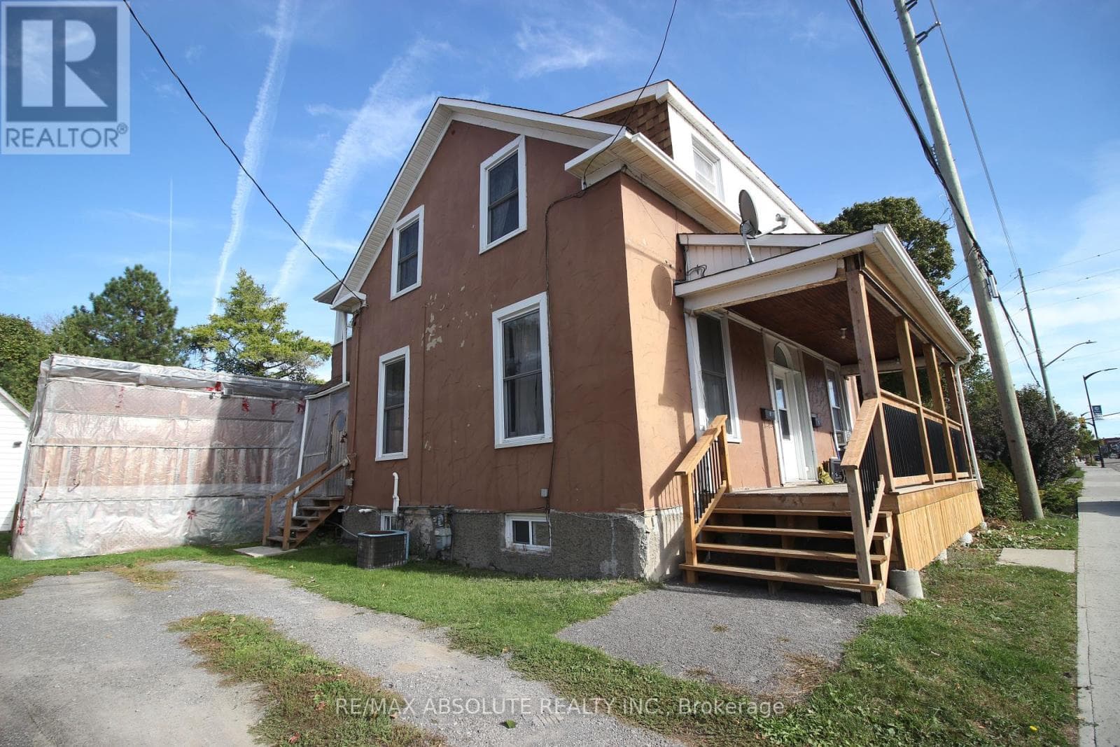 37 RAGLAN ST STREET N photo 3