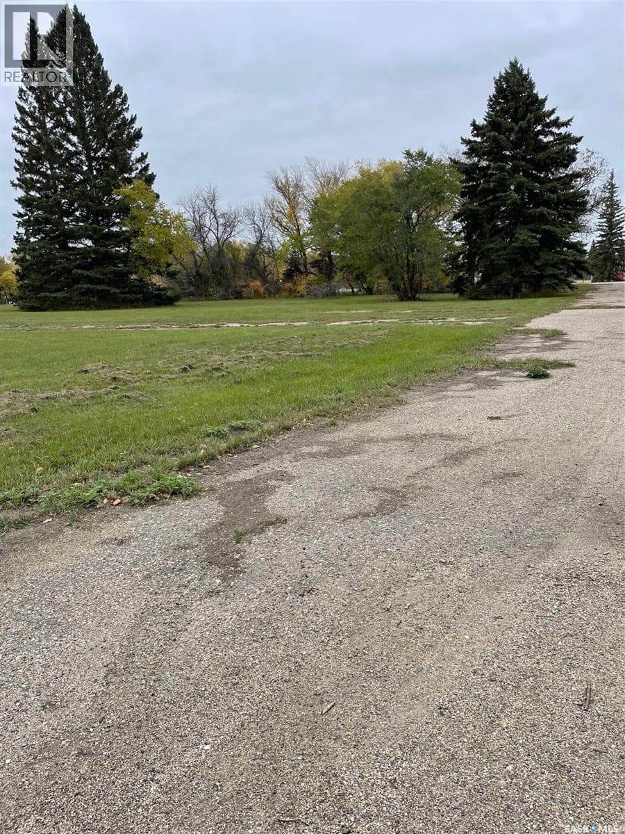 215 & 221 York ROAD W — photo 2