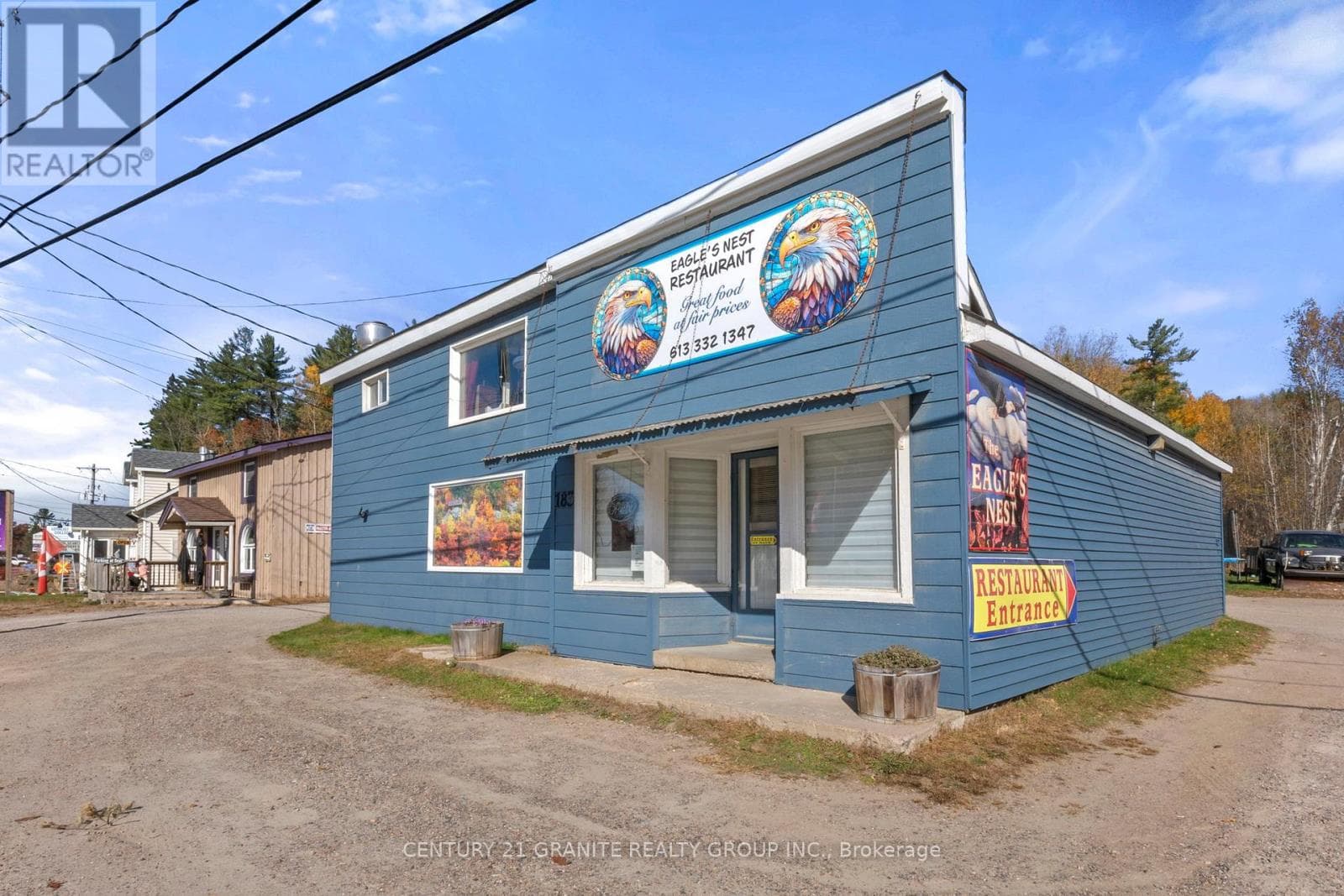 183 HASTINGS STREET N photo 2
