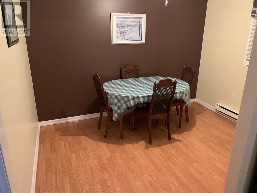 27 Anderson Street photo 5