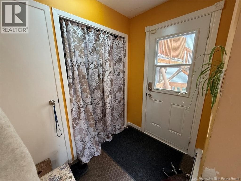 67 Ordonnance Street photo 3