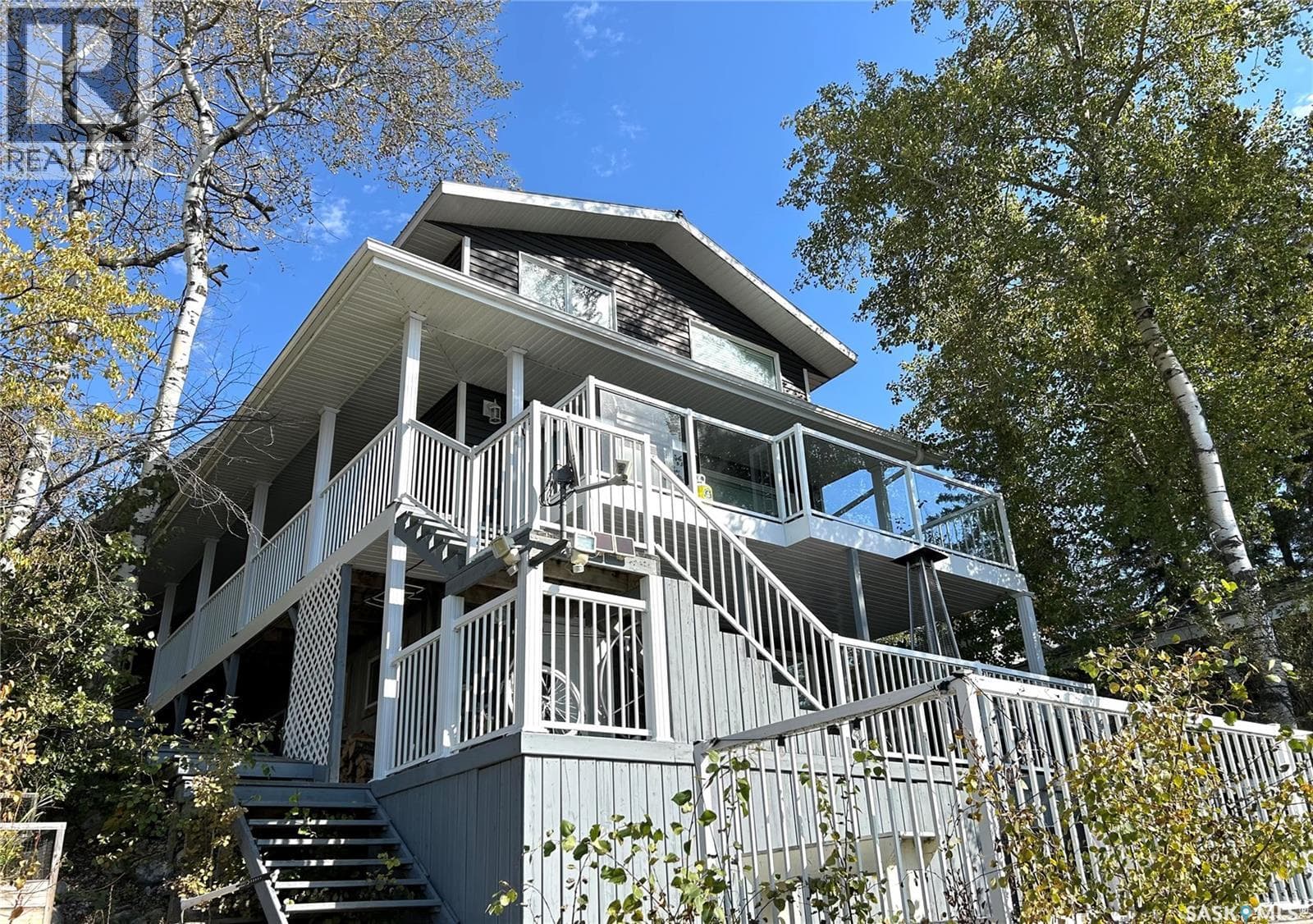 1 Lakeside E