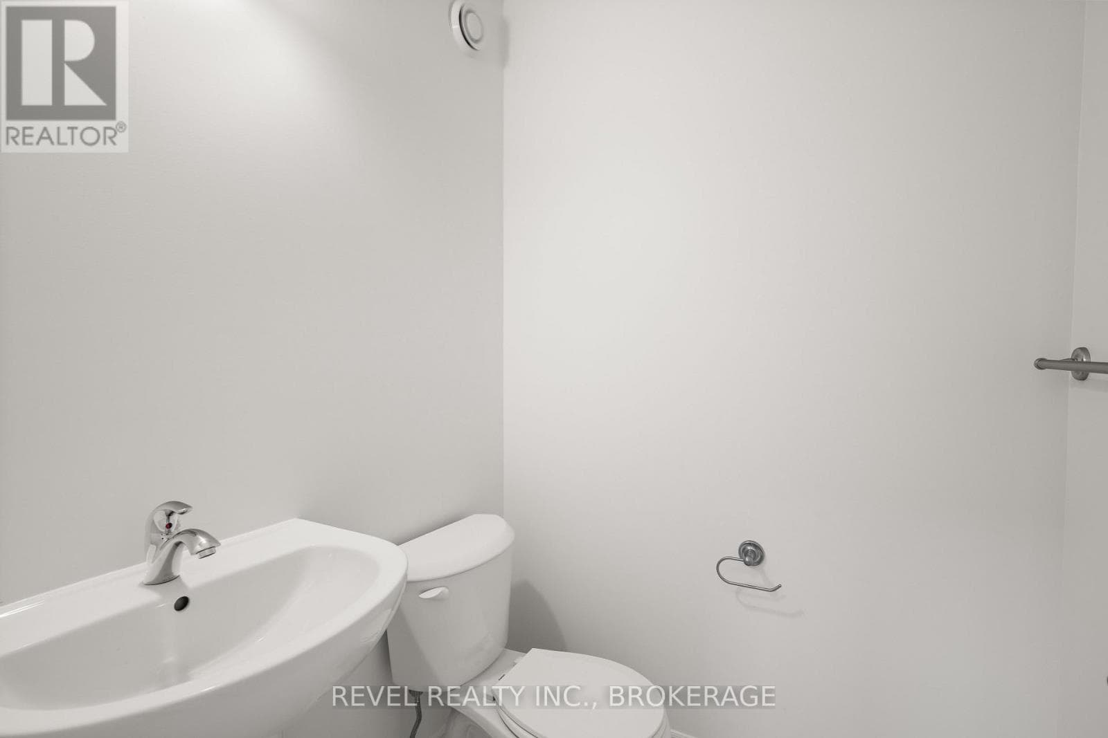 1075 BARROW AVENUE photo 5