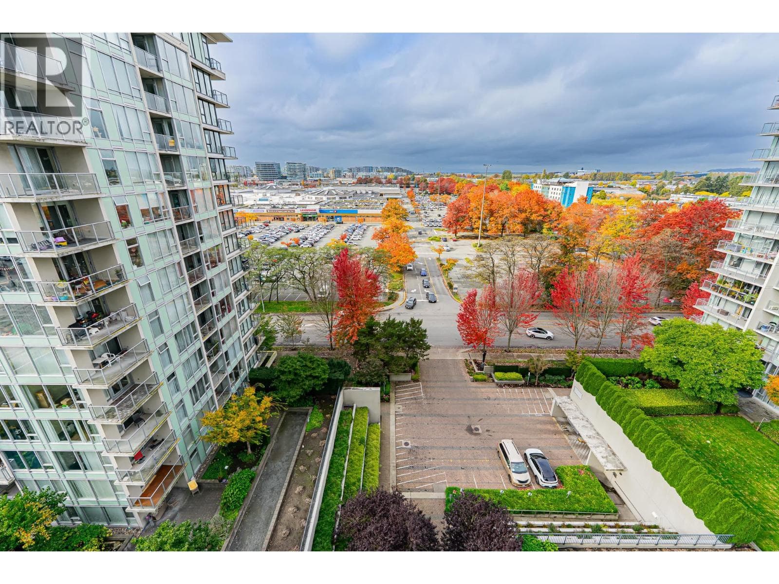 1508 5068 KWANTLEN STREET photo 4