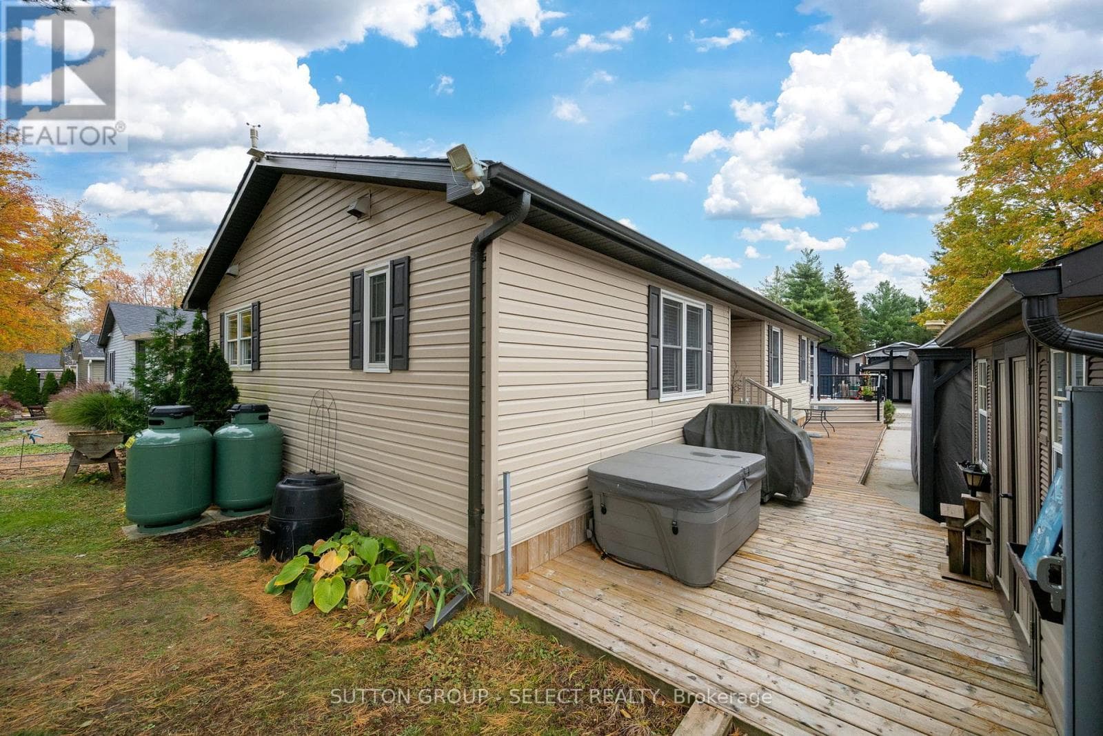 131 - 22790 AMIENS ROAD photo 4