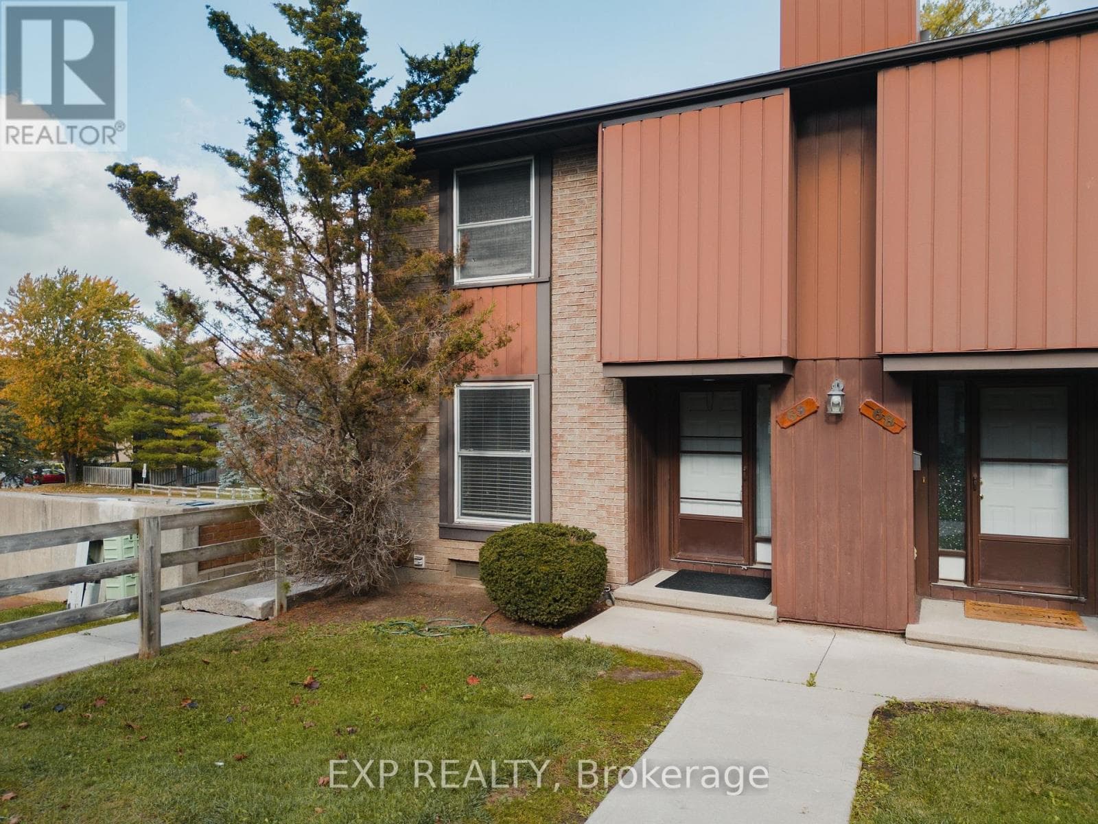 69 - 539 WILLOW ROAD photo 2