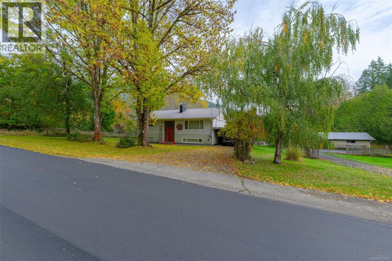 6767 Cypress Blvd photo 3