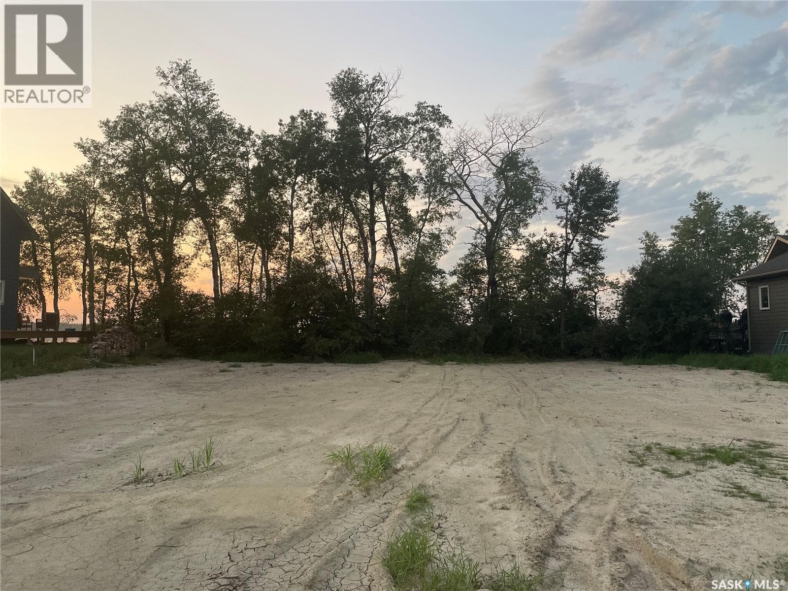 Beachfront Lot Delaronde Lake — photo 2