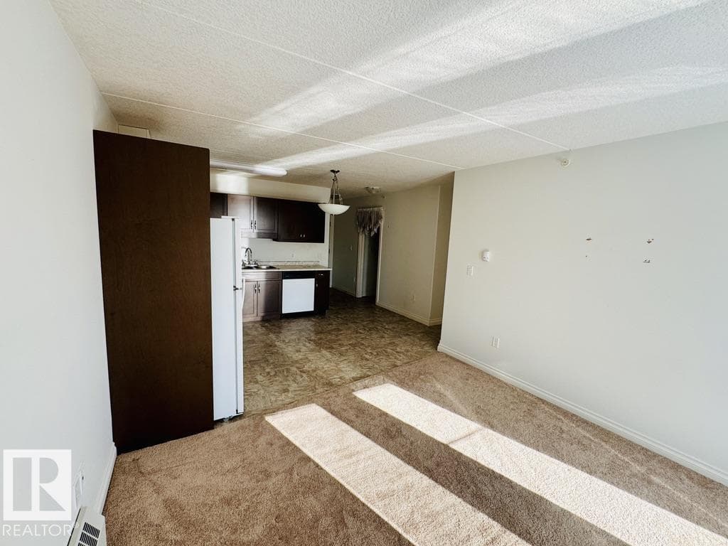 #302 4614A Lakeshore DR — photo 4