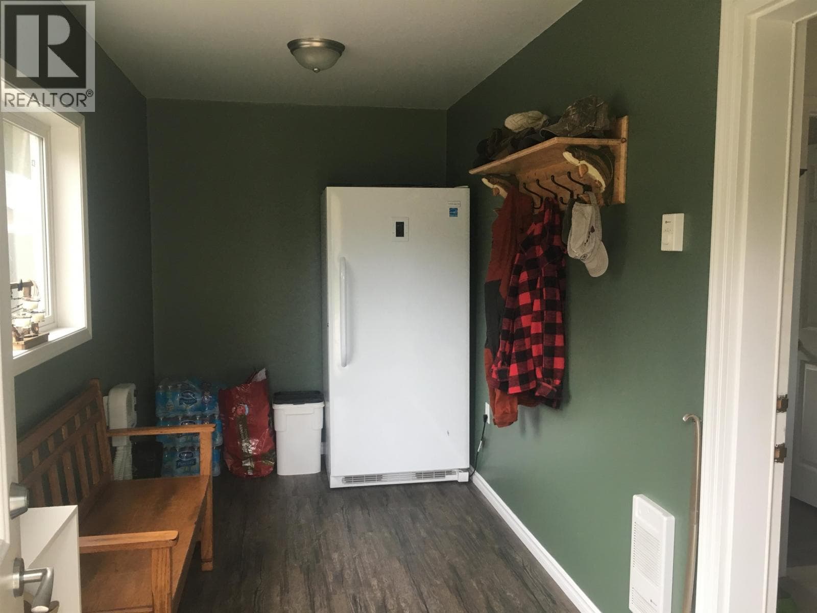 3777 KISPIOX VALLEY ROAD photo 4