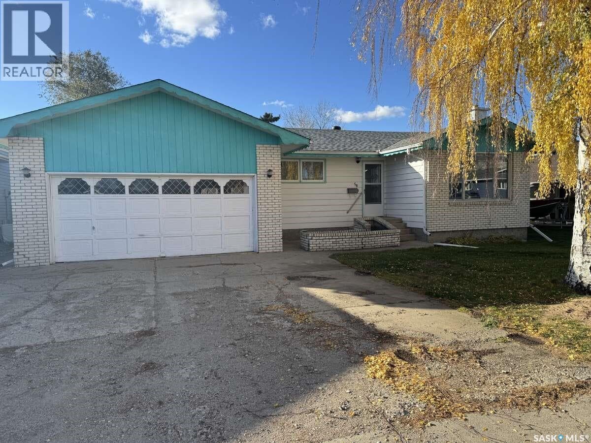 58 Stewart CRESCENT