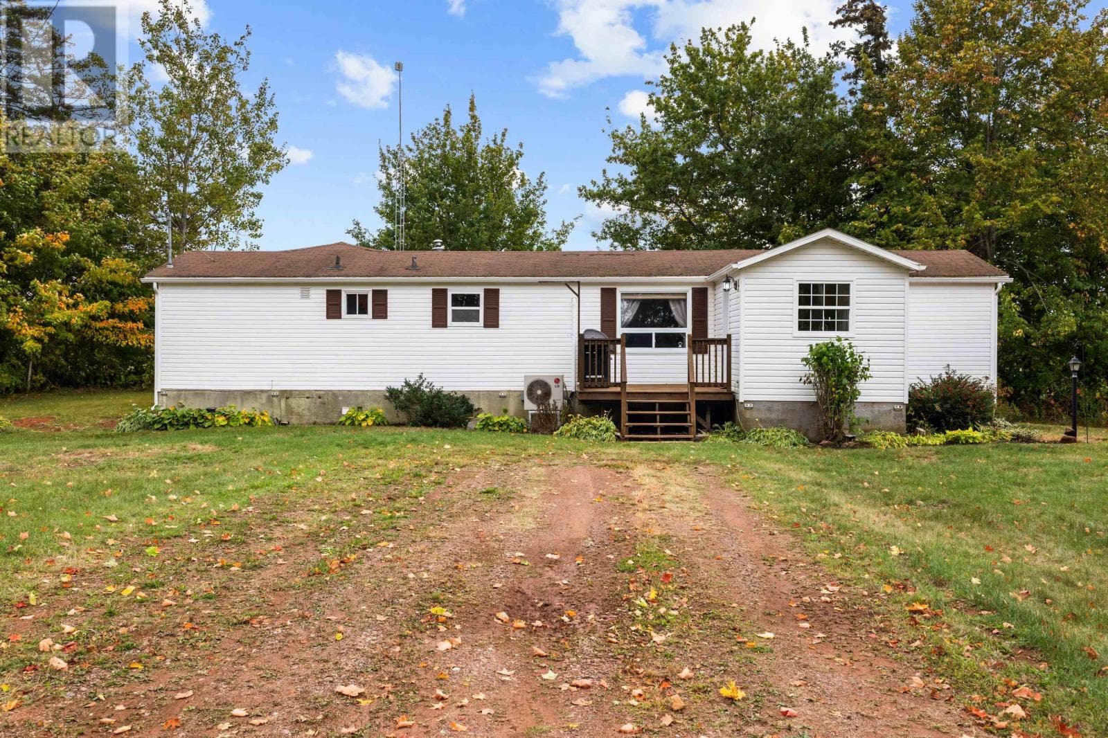1633 Route 112 Searletown road photo 2