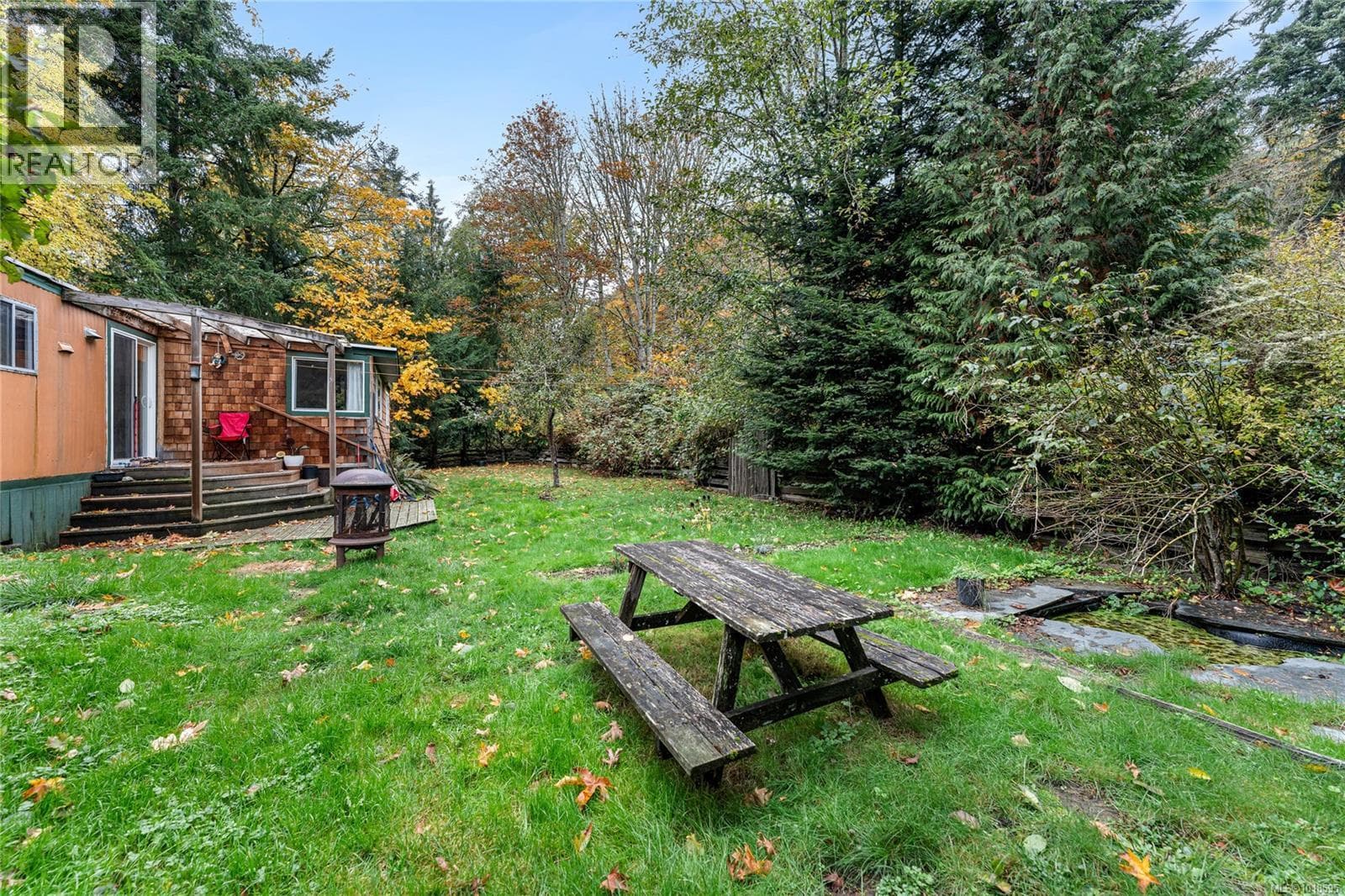 1 2670 Sooke River Rd photo 2