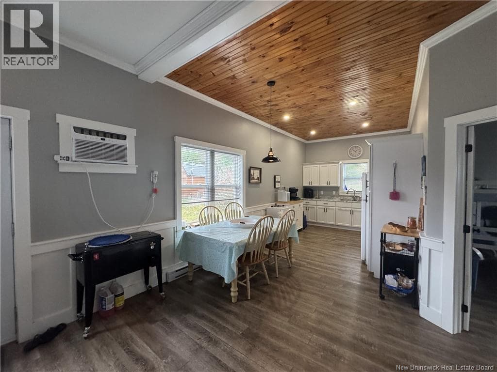 12 Blueberry Lane photo 2