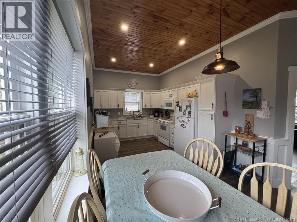 12 Blueberry Lane photo 3