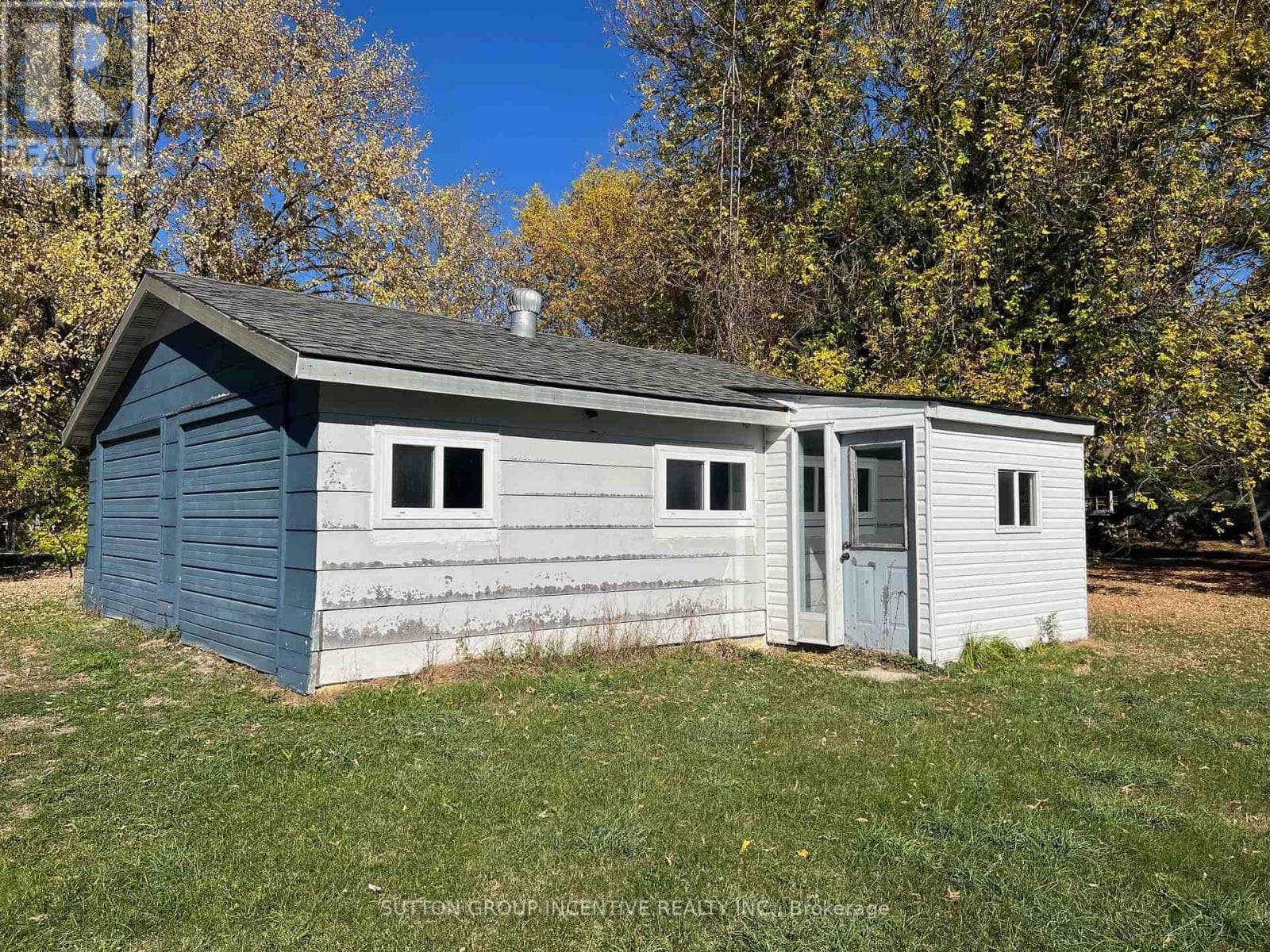 4067 AIRPORT ROAD photo 2