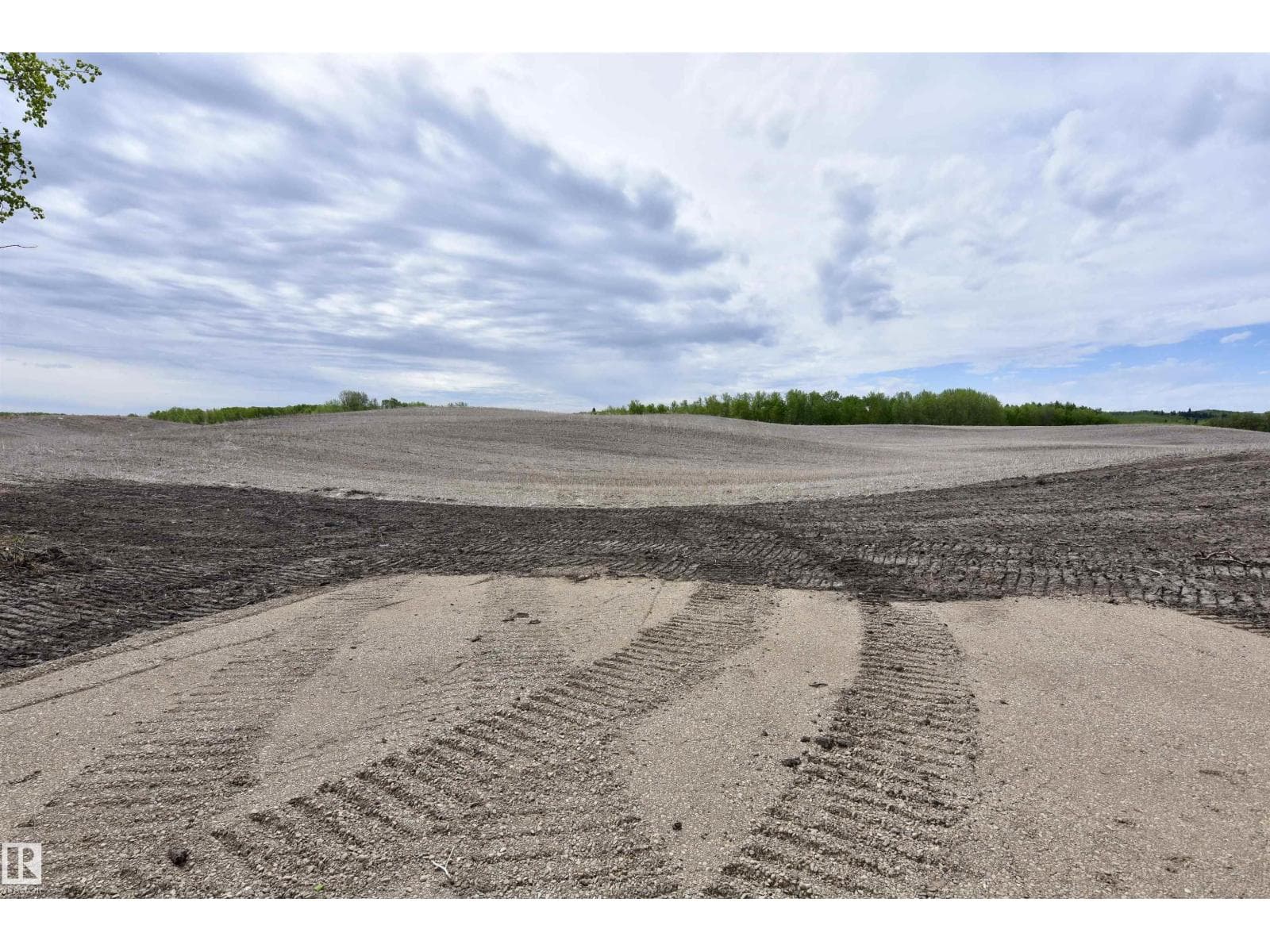 RR 84U TWP RD 563