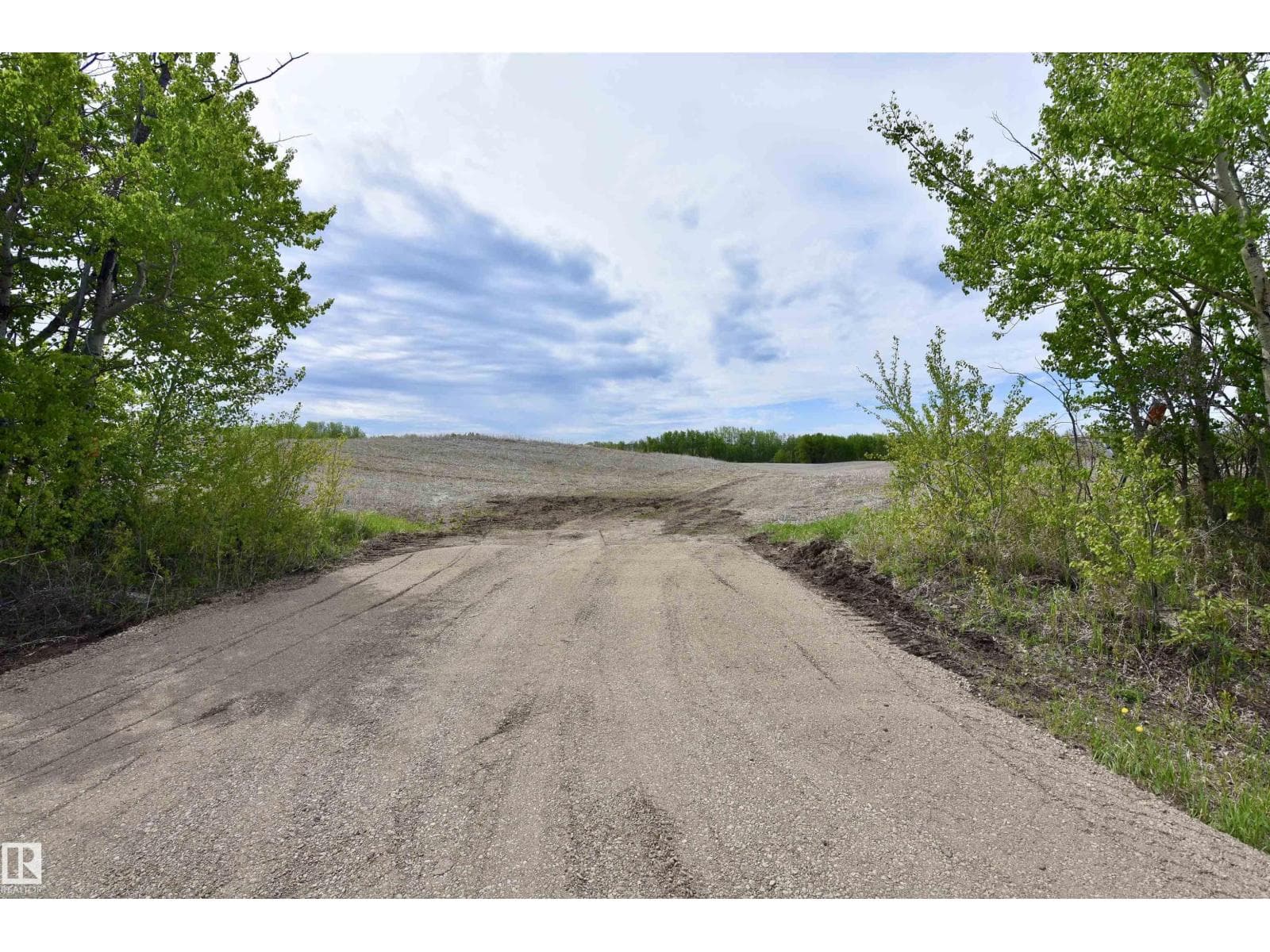 RR 84U TWP RD 563