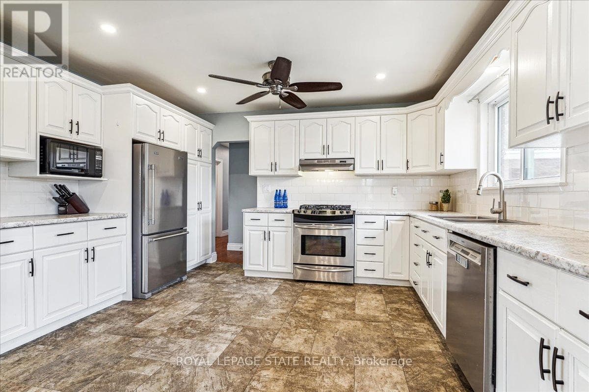 5117 CANBOROUGH ROAD photo 4