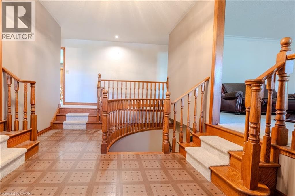 425 GOLF CLUB Road photo 4
