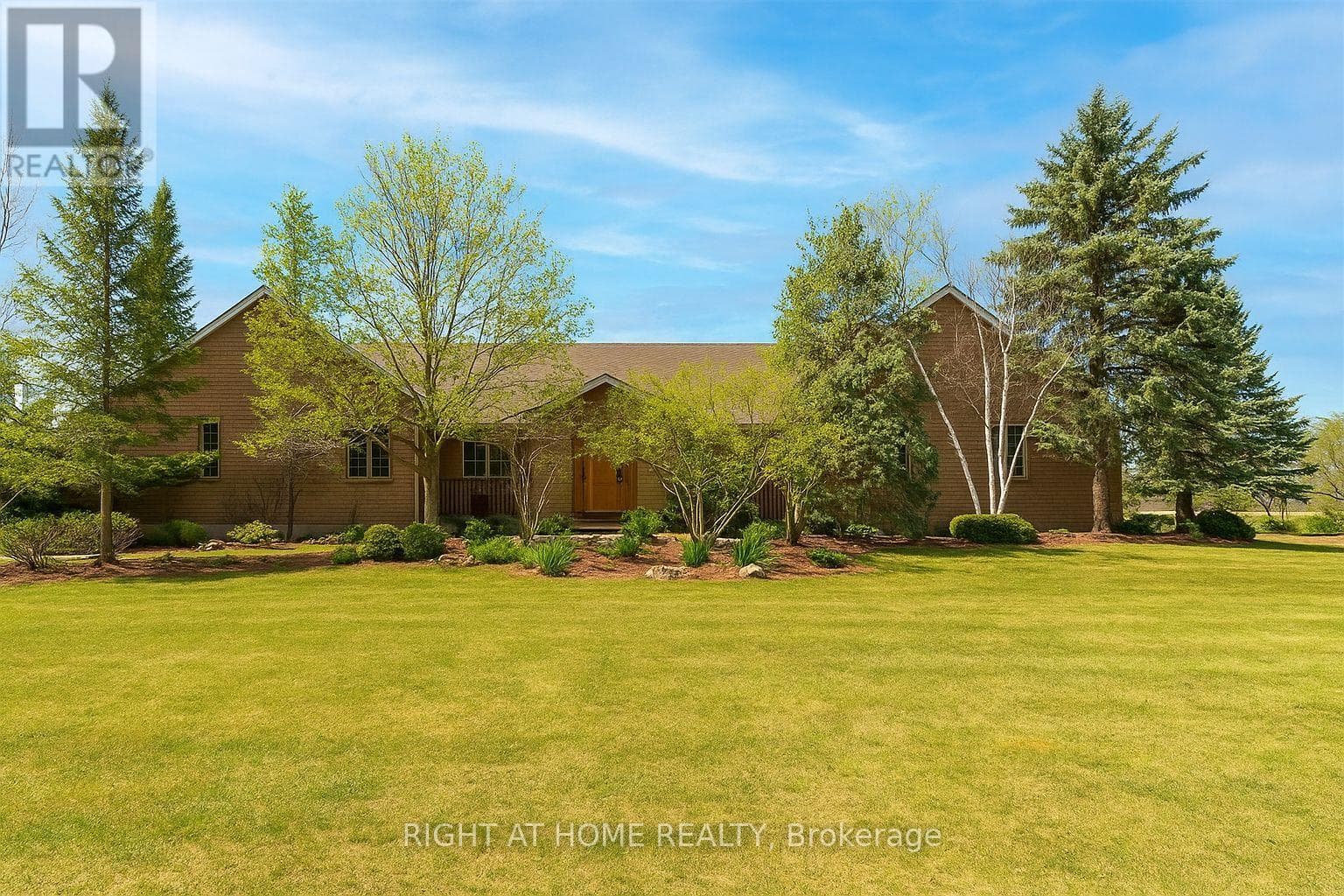 5 bed 3 bath single family at 425 GOLF CLUB ROAD — $1,598,000