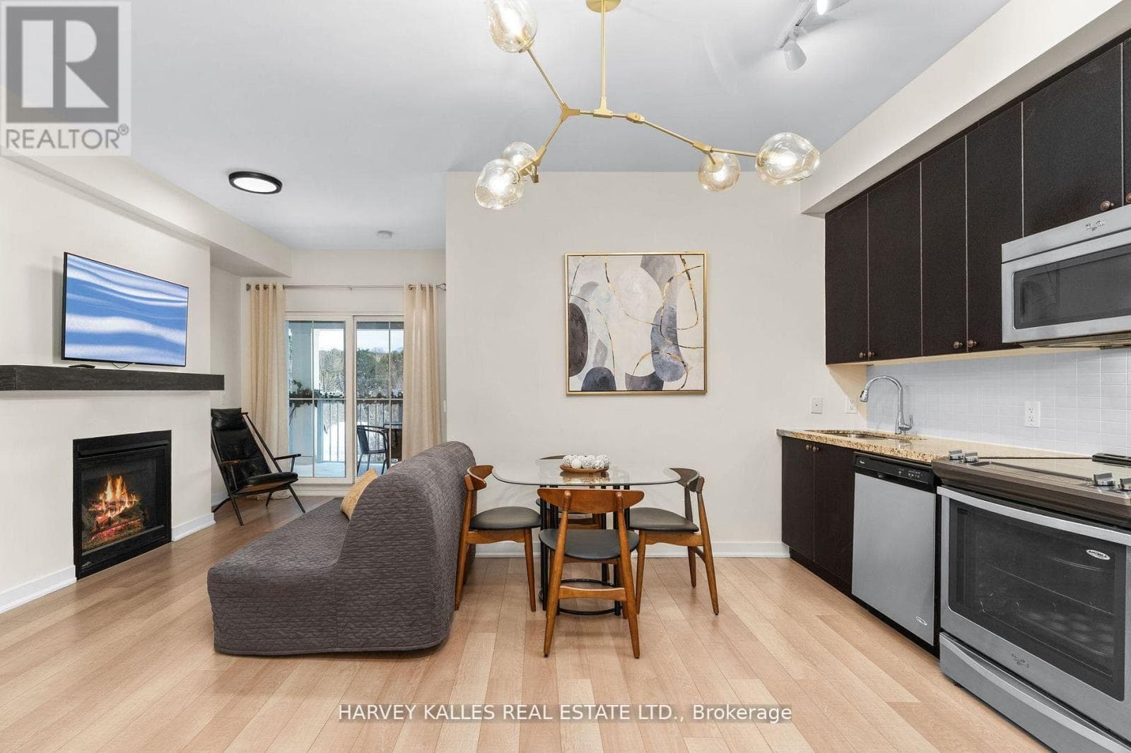 416 - 40 HORSESHOE BOULEVARD photo 5