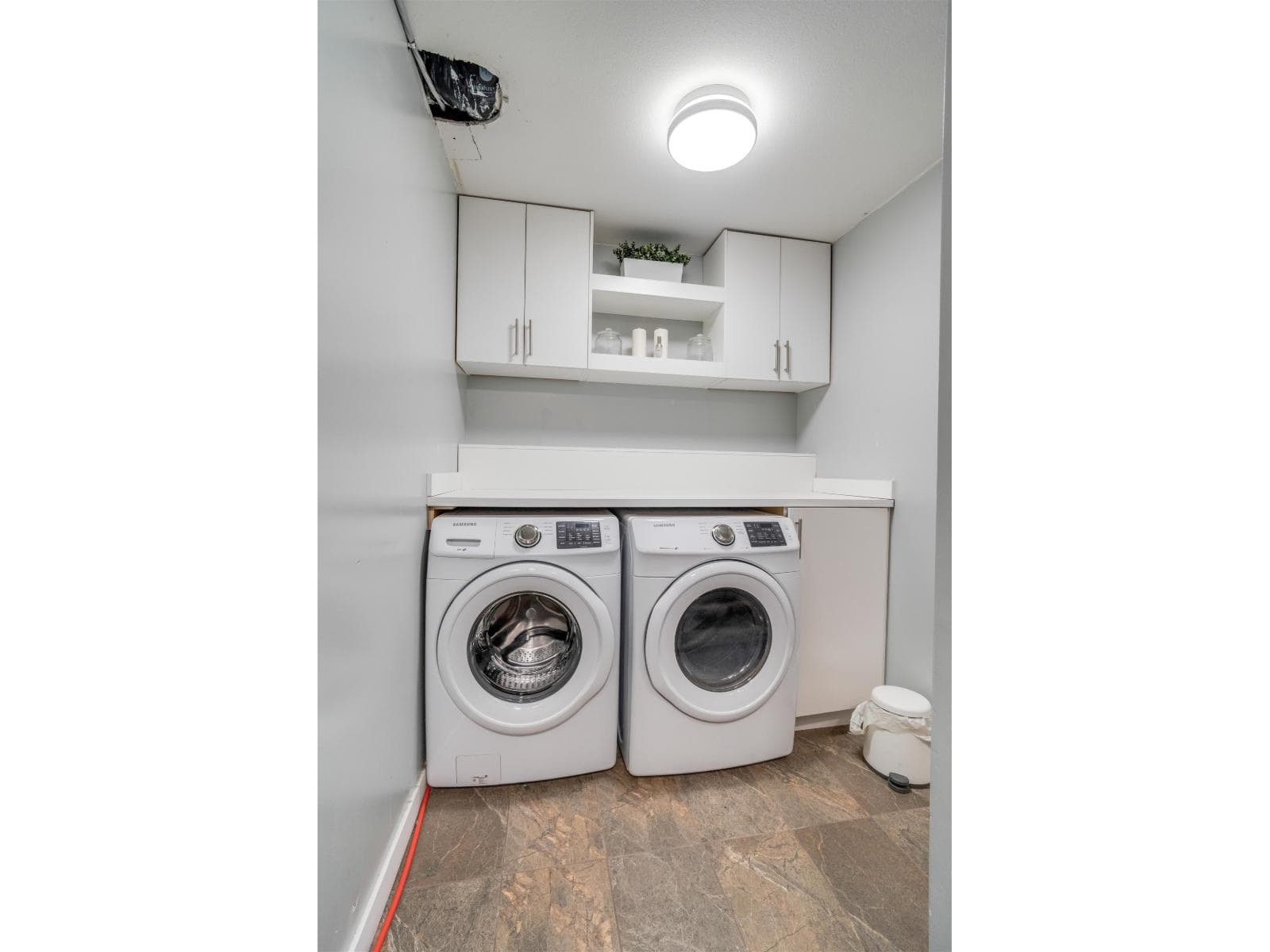 14676 79 AVENUE photo 5