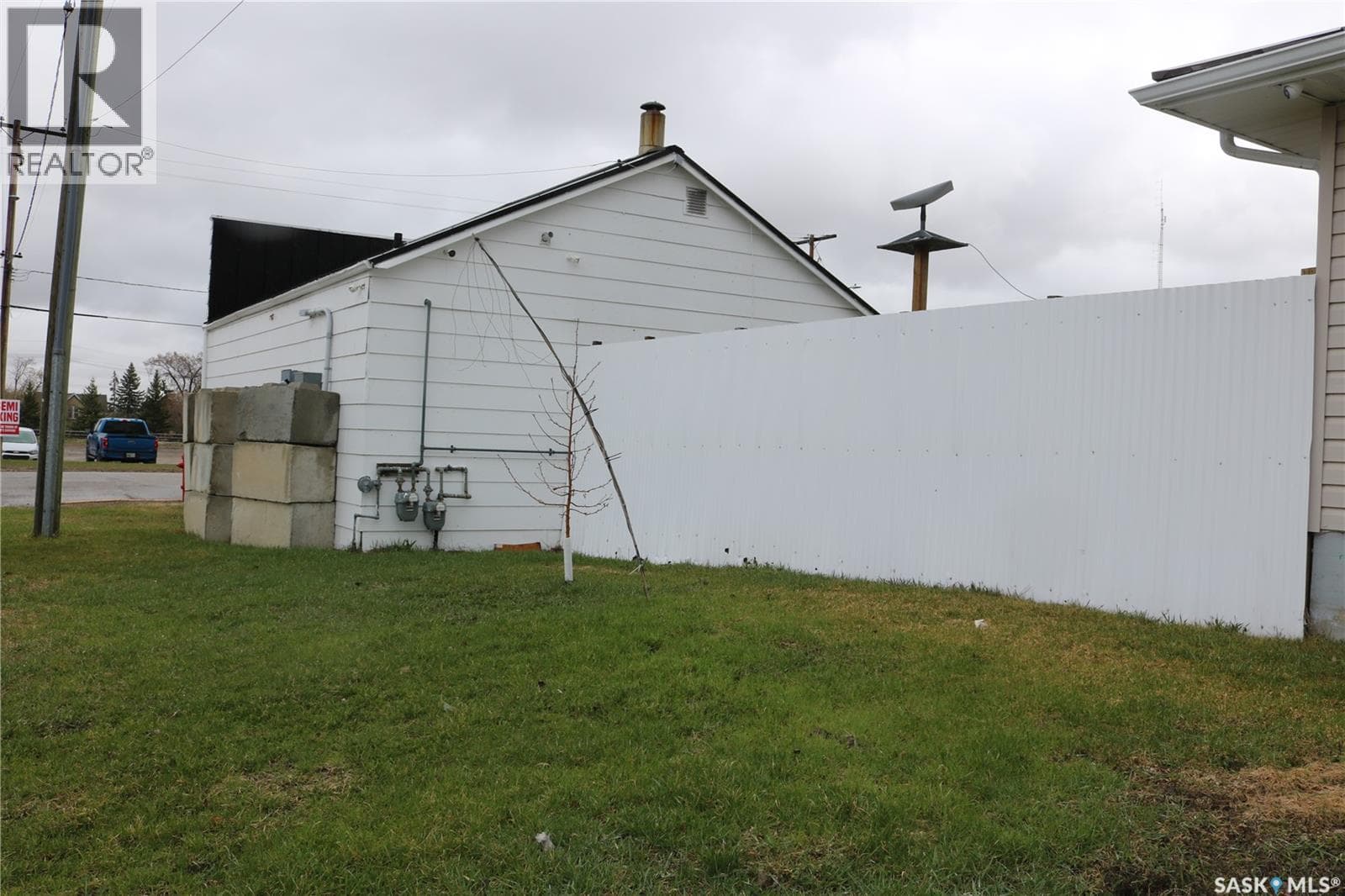 603 Gordon STREET — photo 2
