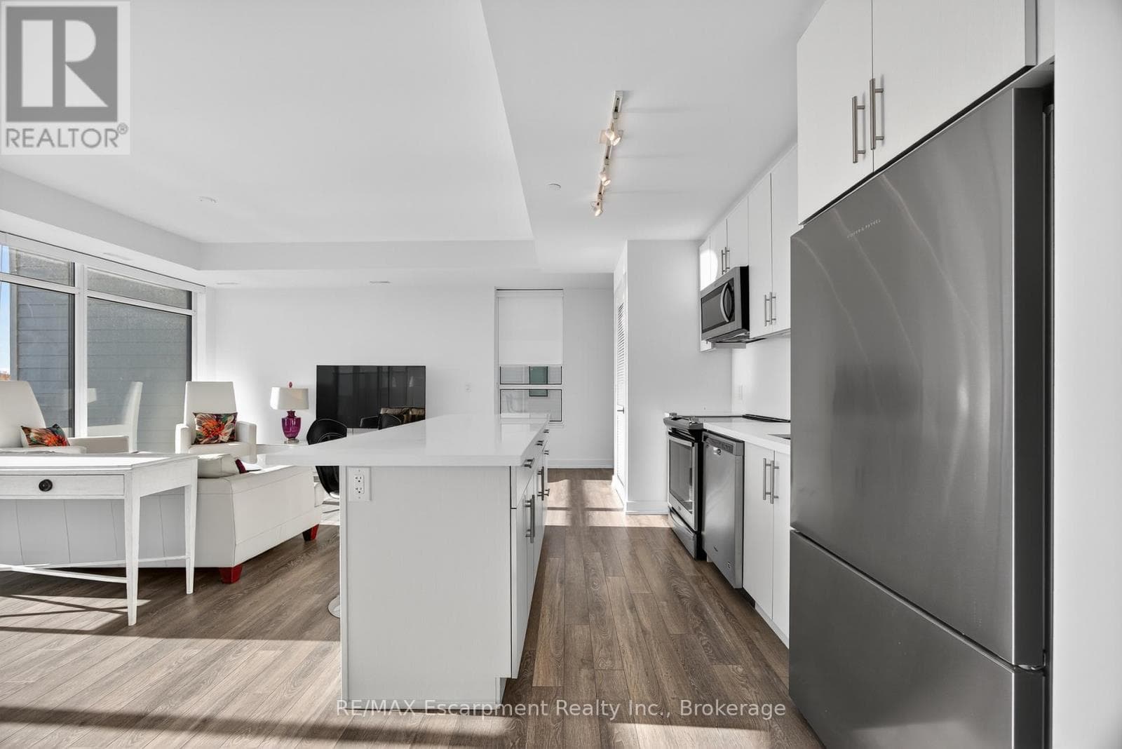 125 - 317 BROWARD WAY photo 4