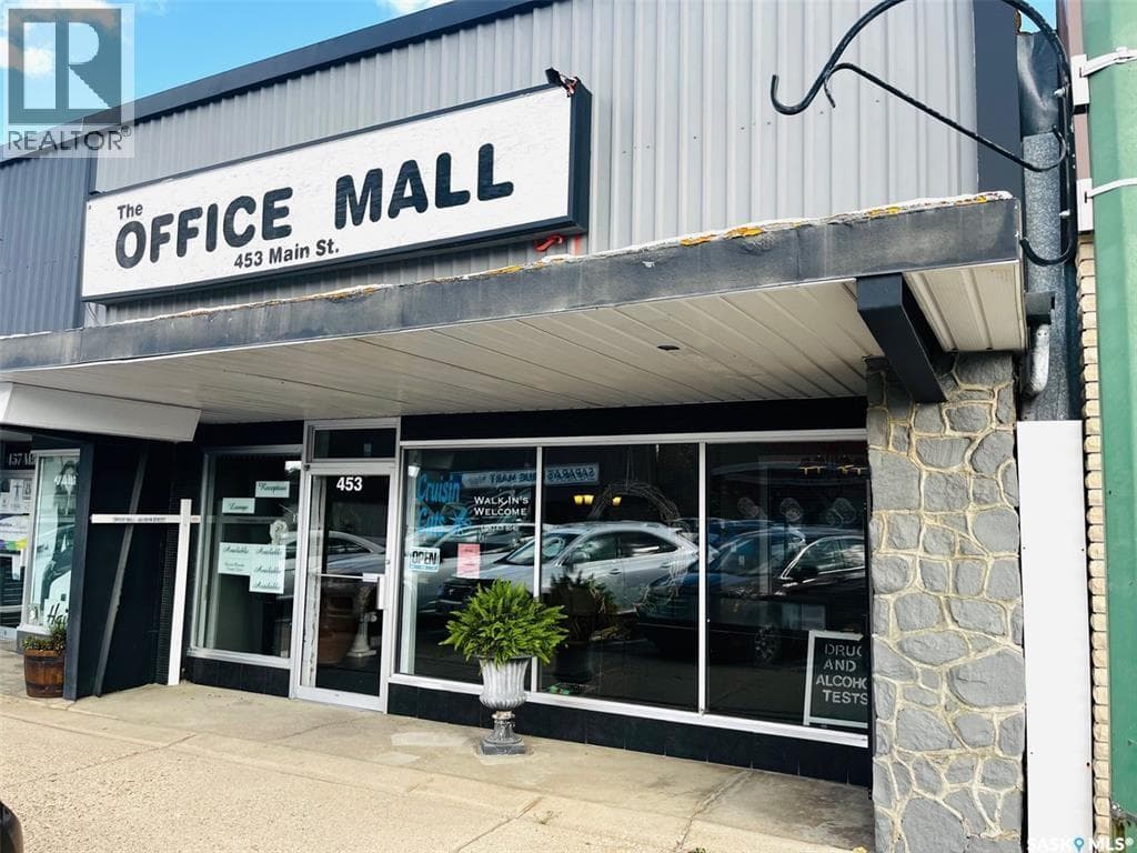 453 Main STREET