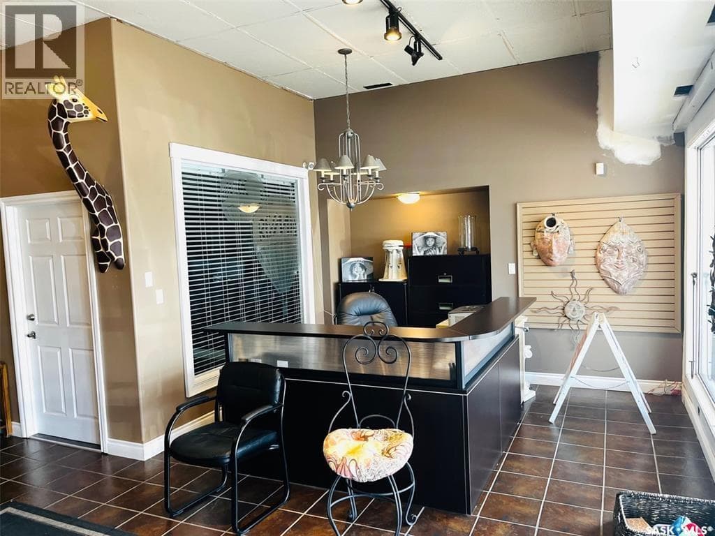 453 Main STREET — photo 3