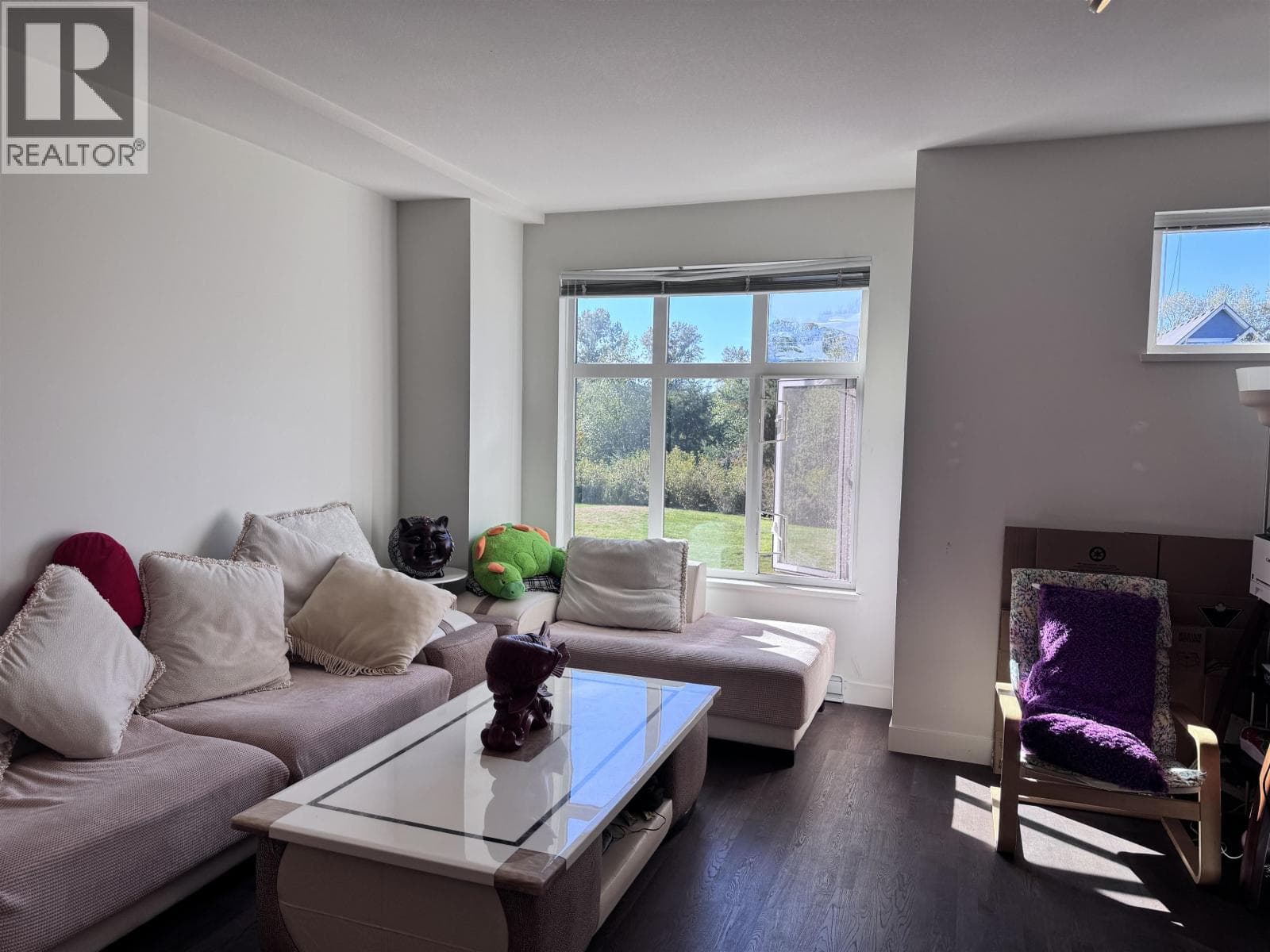 406 8485 NEW HAVEN CLOSE photo 4