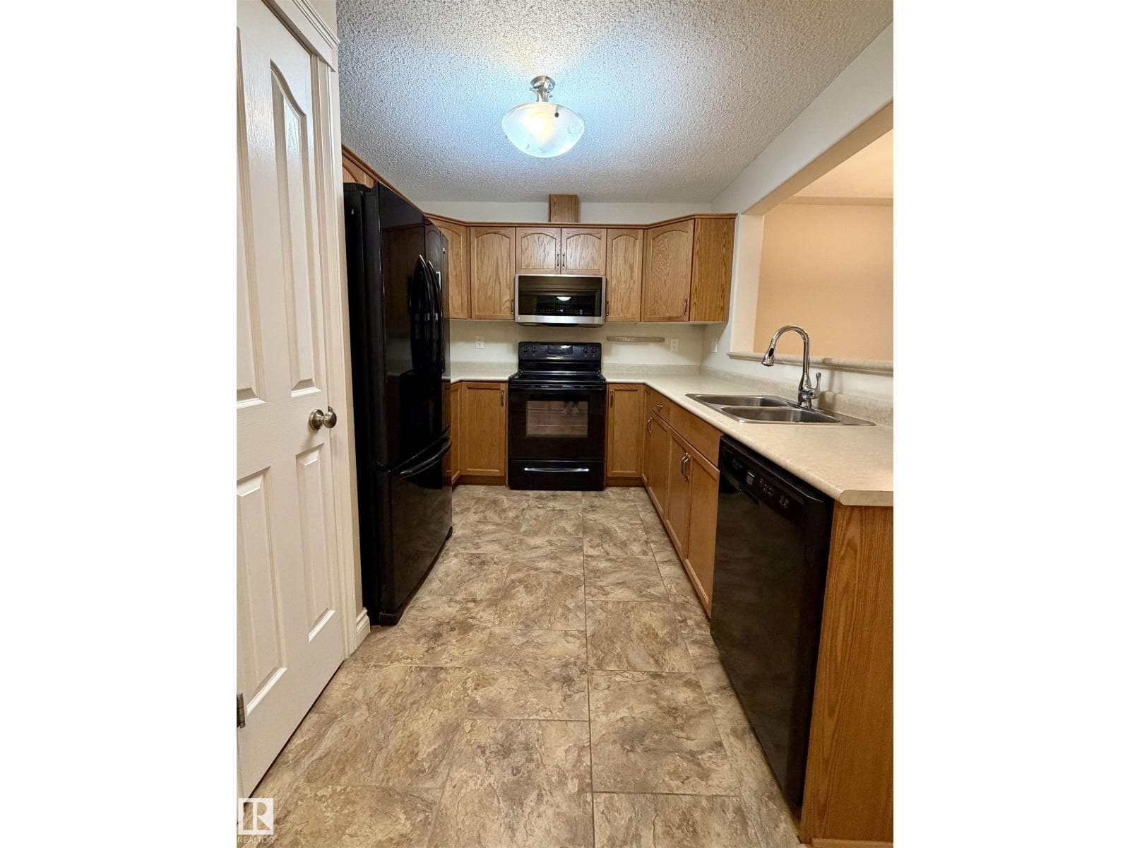 #118 7801 GOLF COURSE RD photo 5