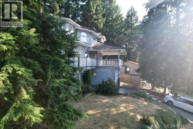 1376 Algonkin Rd photo 3