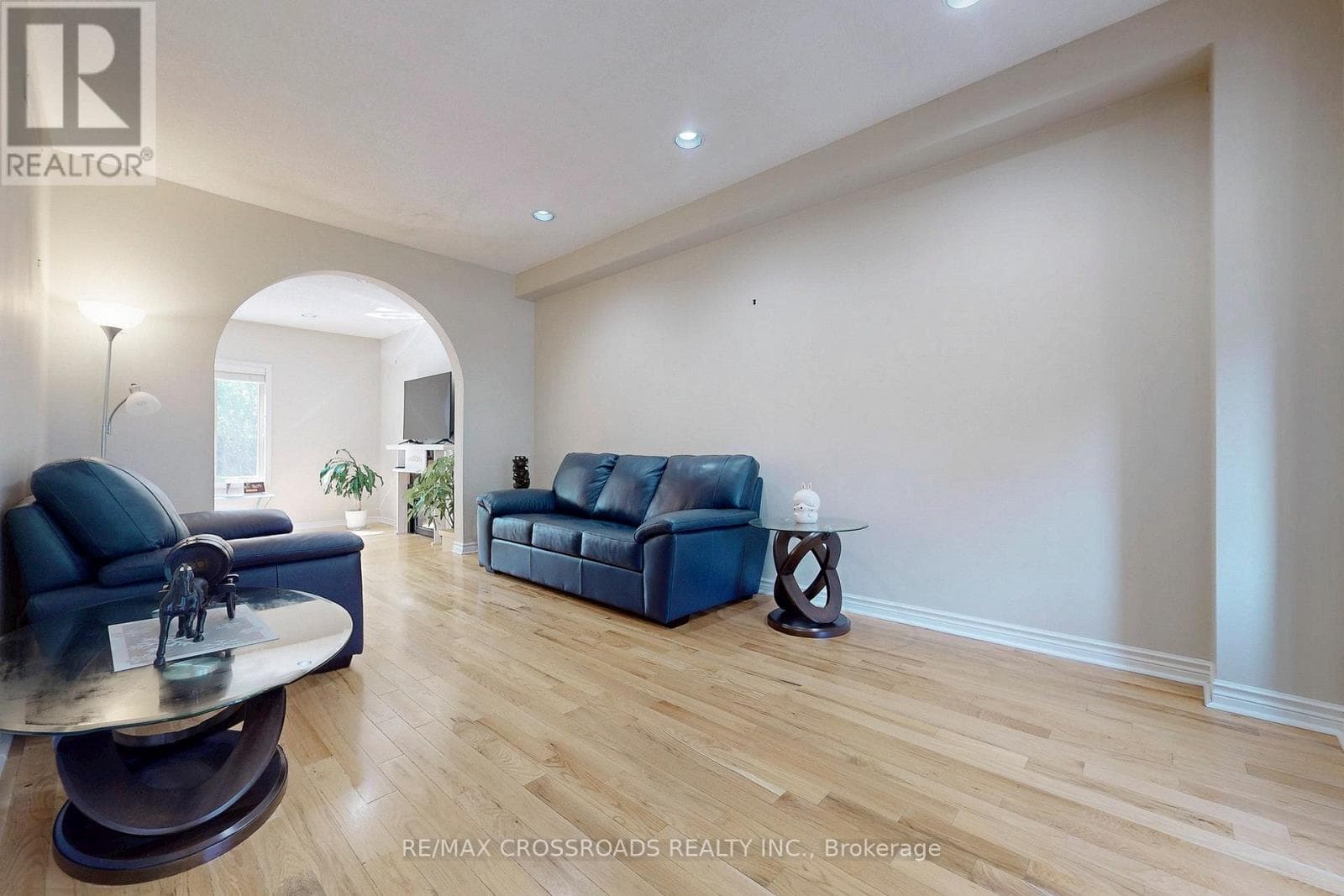 63 BAYNARDS LANE photo 3