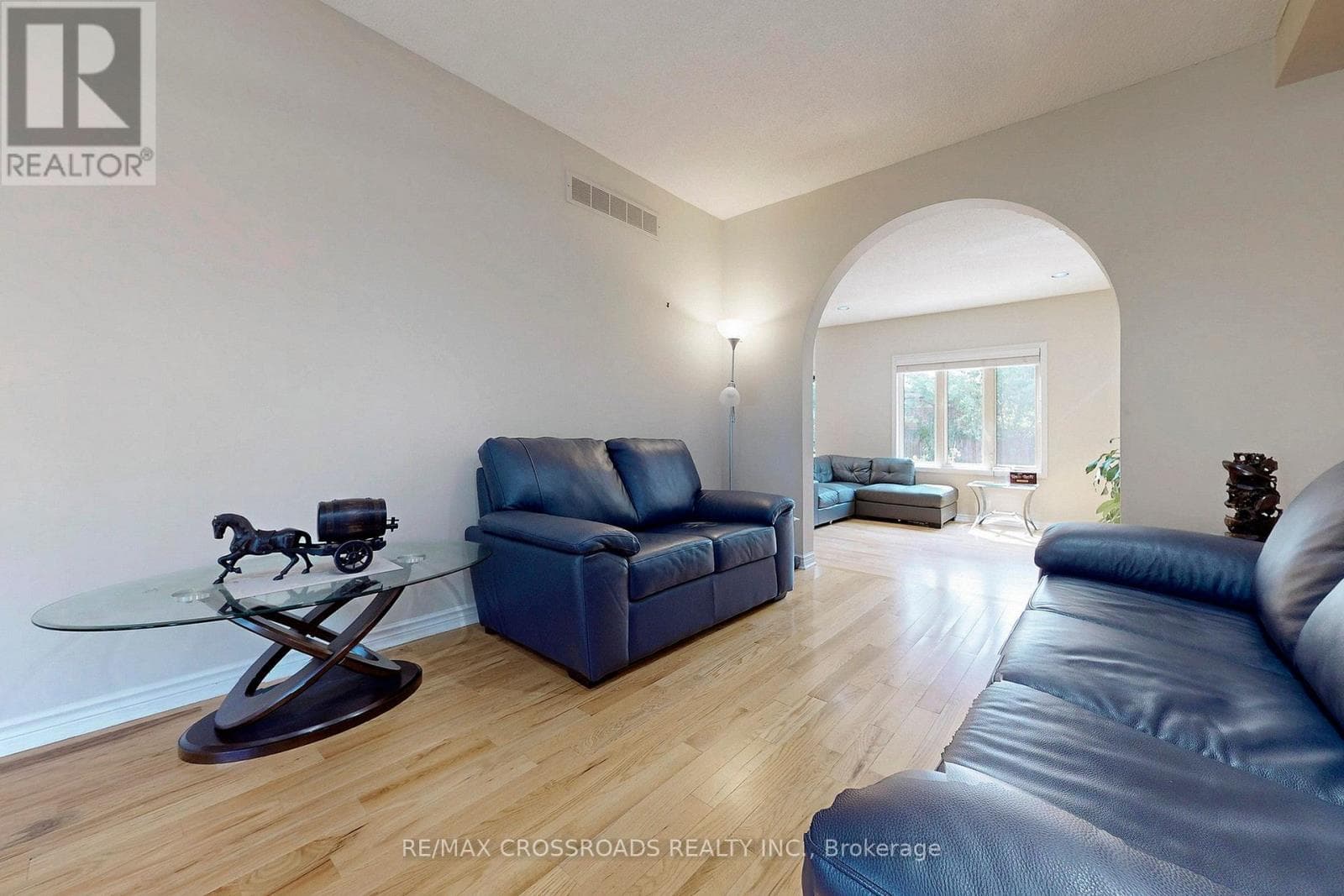 63 BAYNARDS LANE photo 5