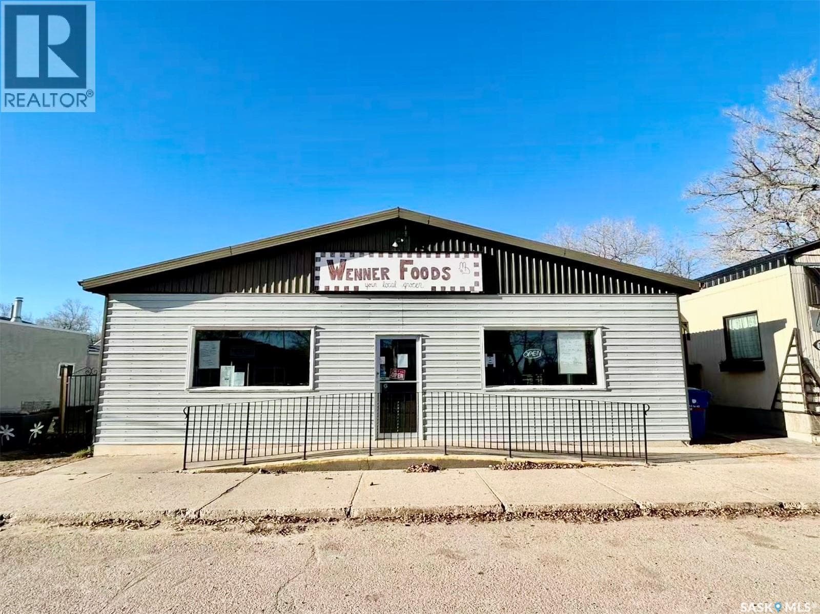 307 Main STREET