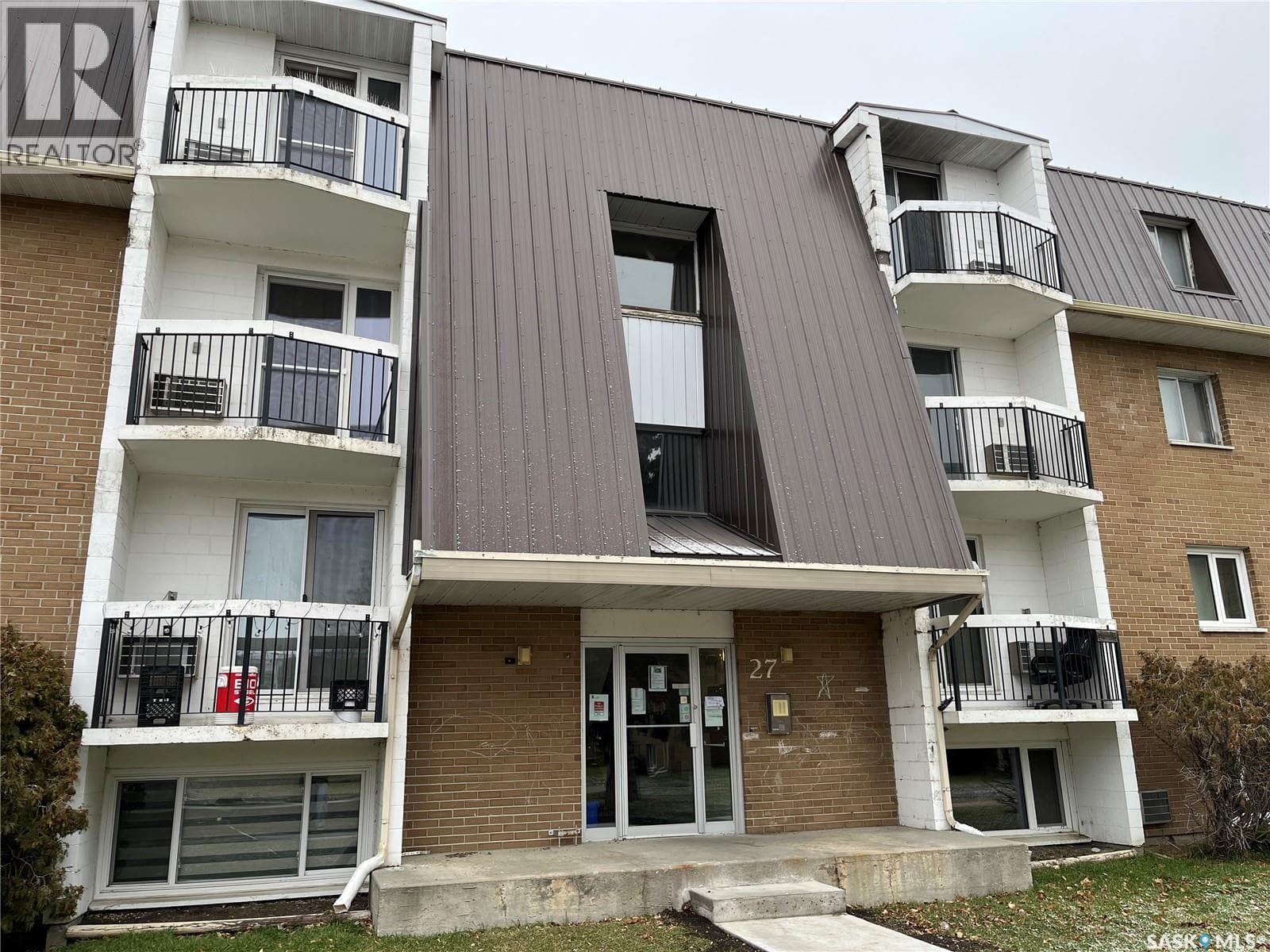 1 bed 1 bath single family at 14 27 Centennial STREET — $64,900