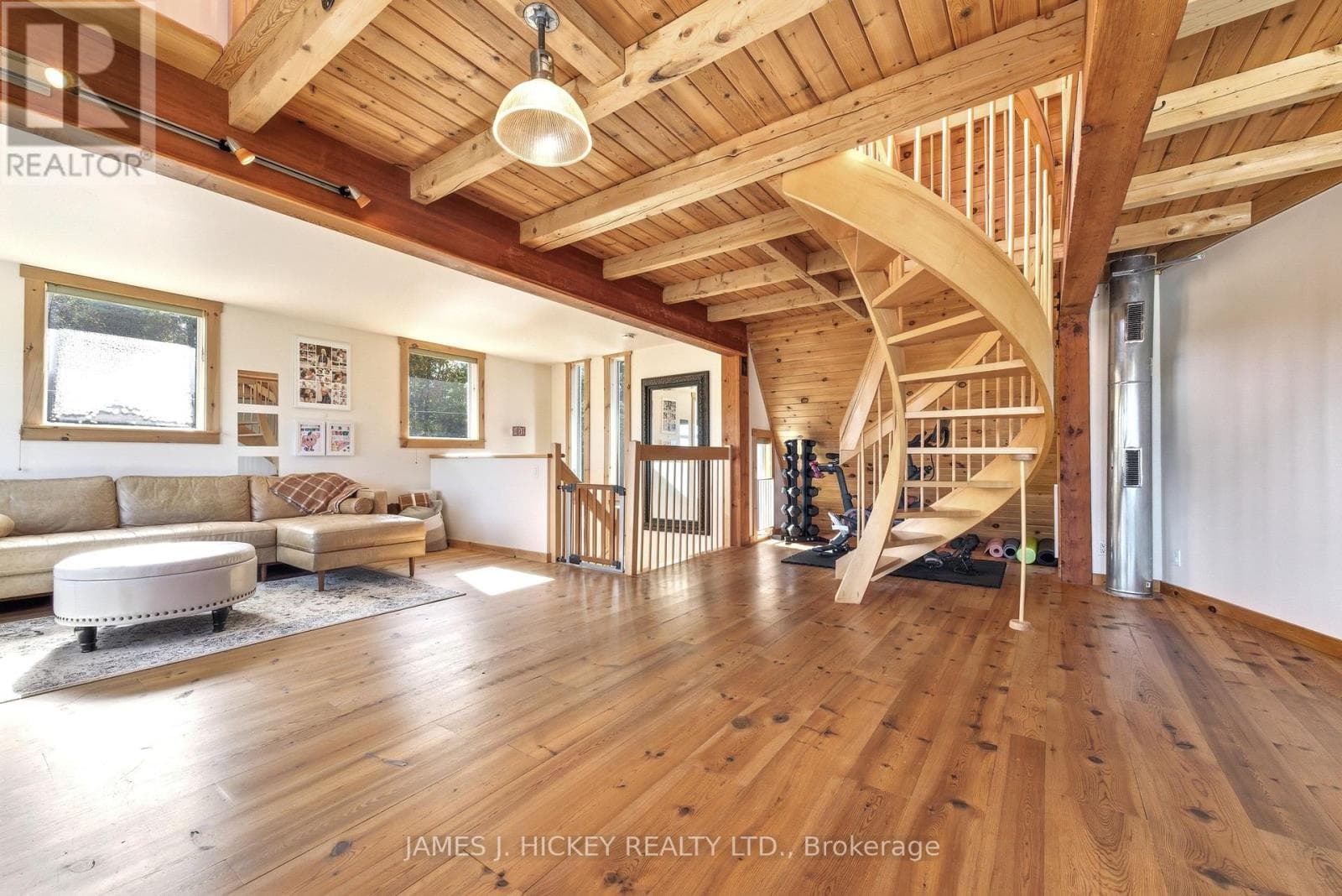 120 DEEP RIVER ROAD photo 3